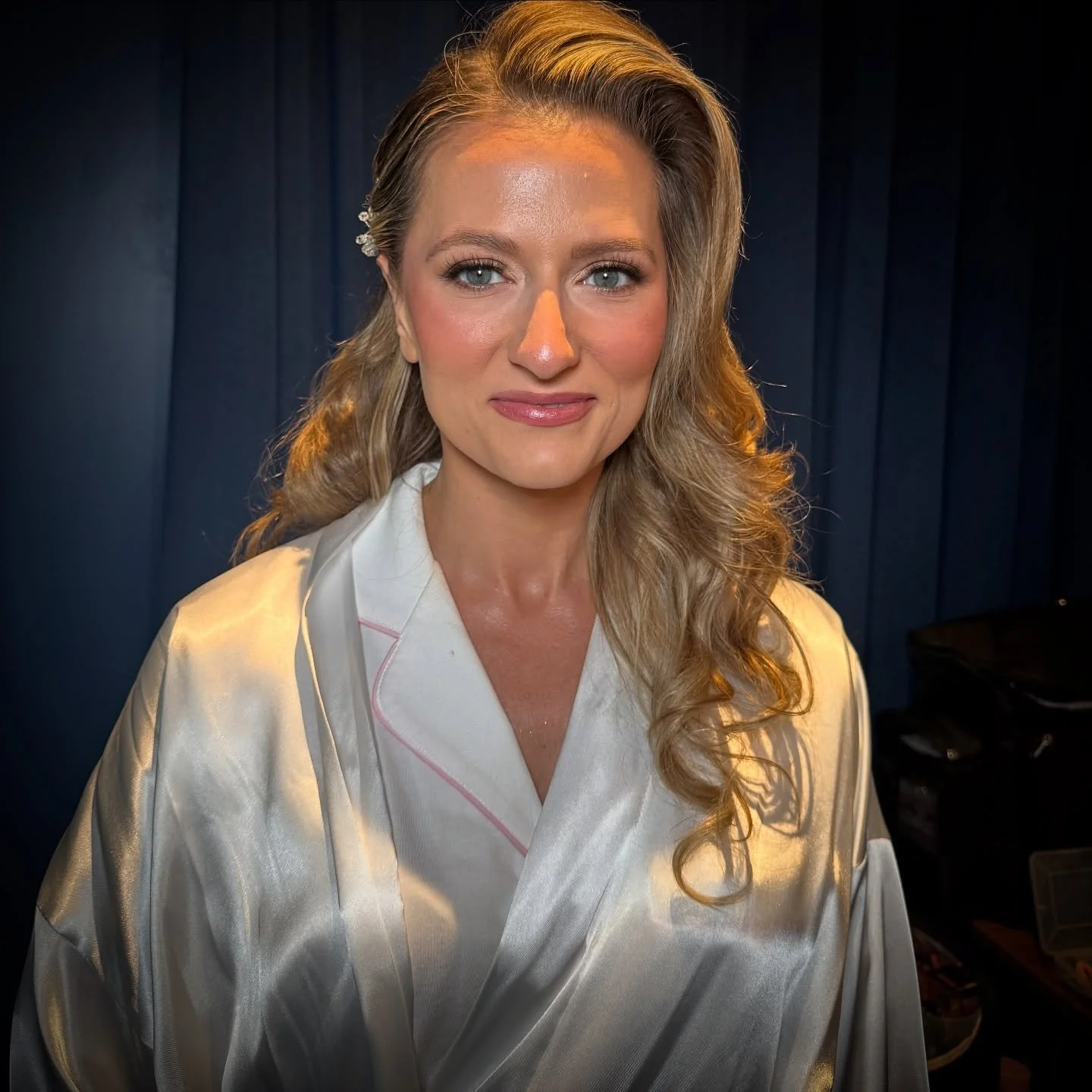 🌹𝔦𝔫𝔞🌹

MAKEUP @lgmakeupbridal