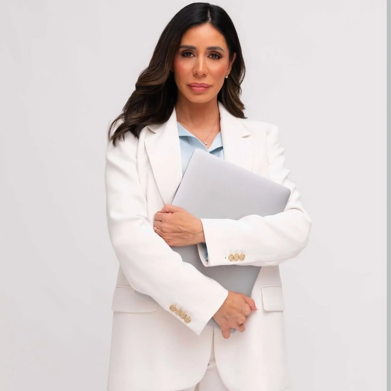 𝙷𝚎𝚊𝚍𝚜𝚑𝚘𝚝 𝙶𝚕𝚊𝚖 ❤️&zwj;🔥 @salma_properties_ 

MAKEUP #LGMakeupTans
PHOTO @komarov.headshots