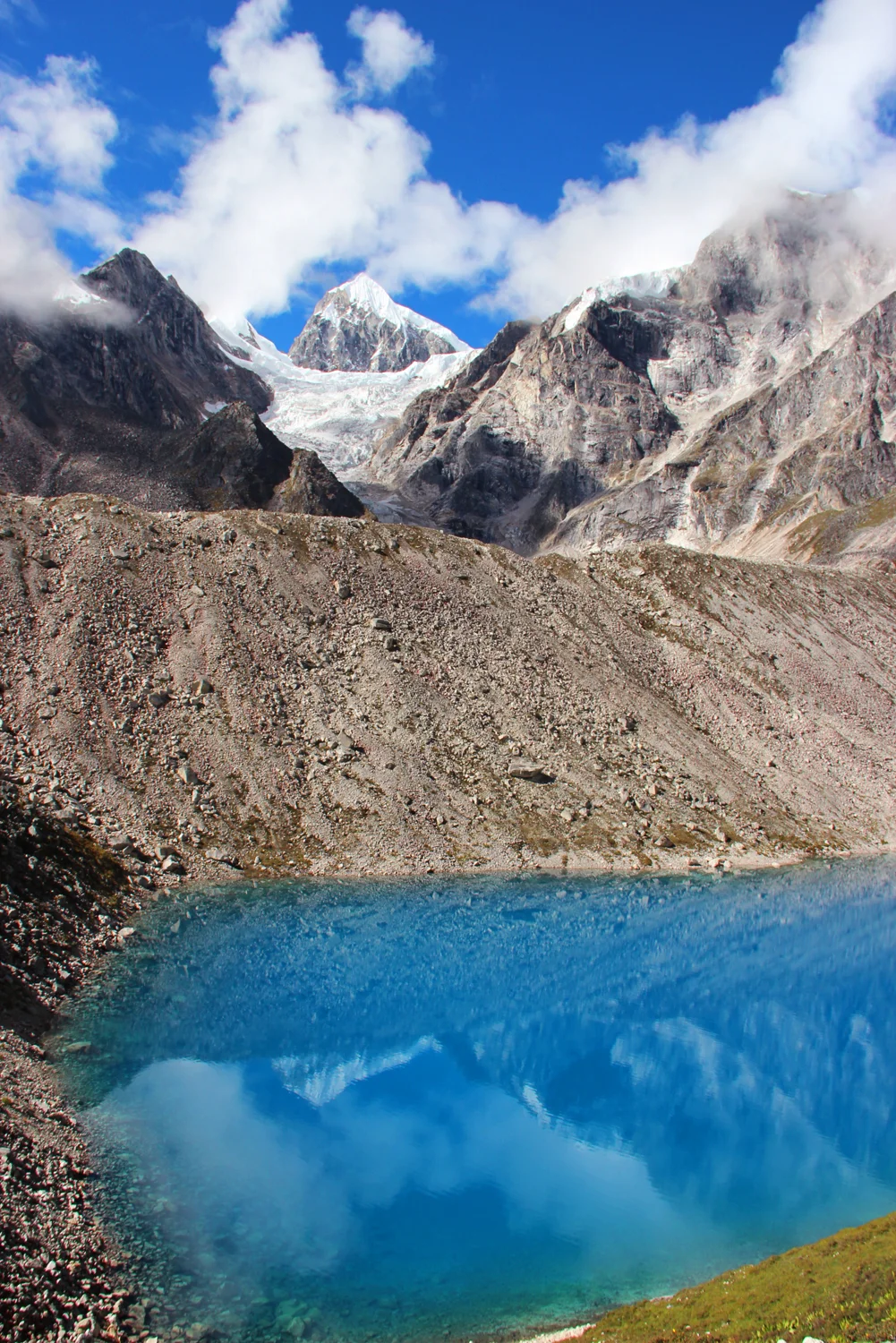 Nepal.Tsum.LarkyLa.Dawa.jpg