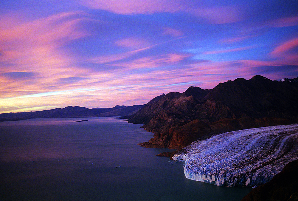 Argentina.Patagonia.Chalten.ViedmaGlacier.Sunset.jpg