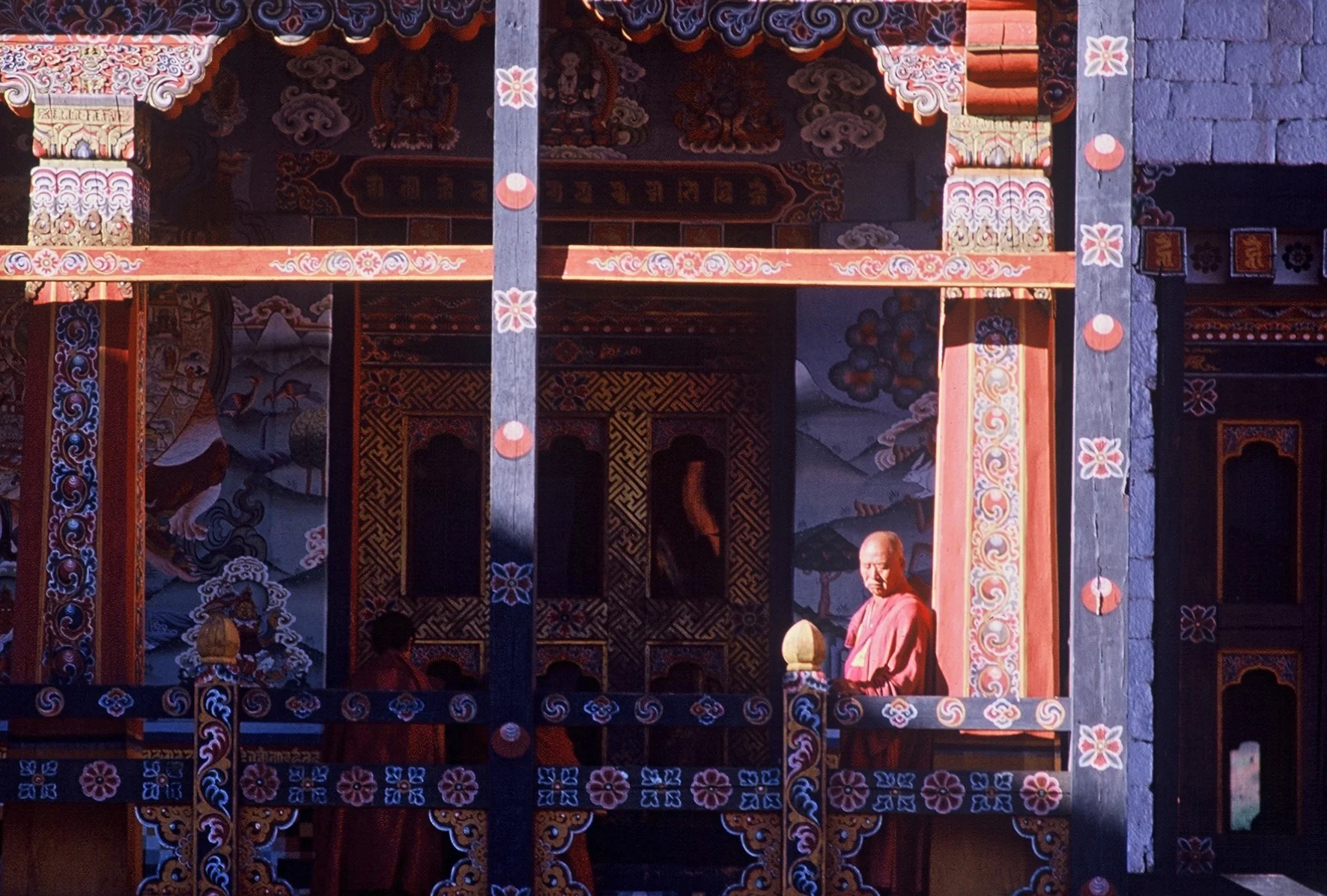 Bhutan.Thimpu.TashicchoDzong.OldMonk(1984) copy.jpg