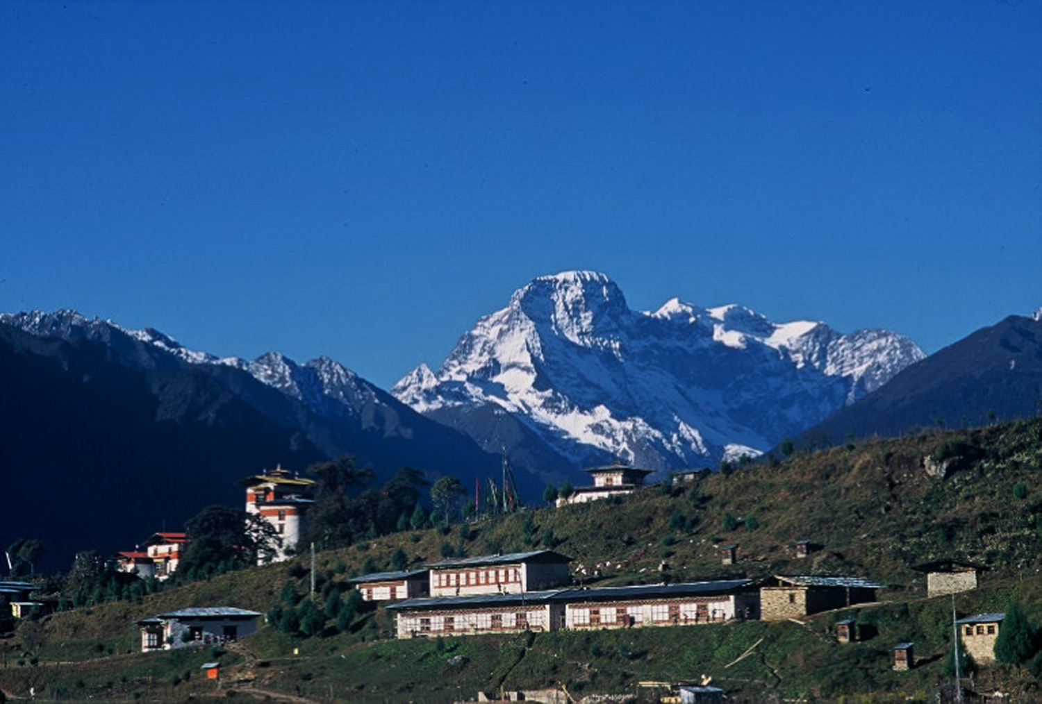 Bhutan.Gasa.Dzong(2001)3.jpg