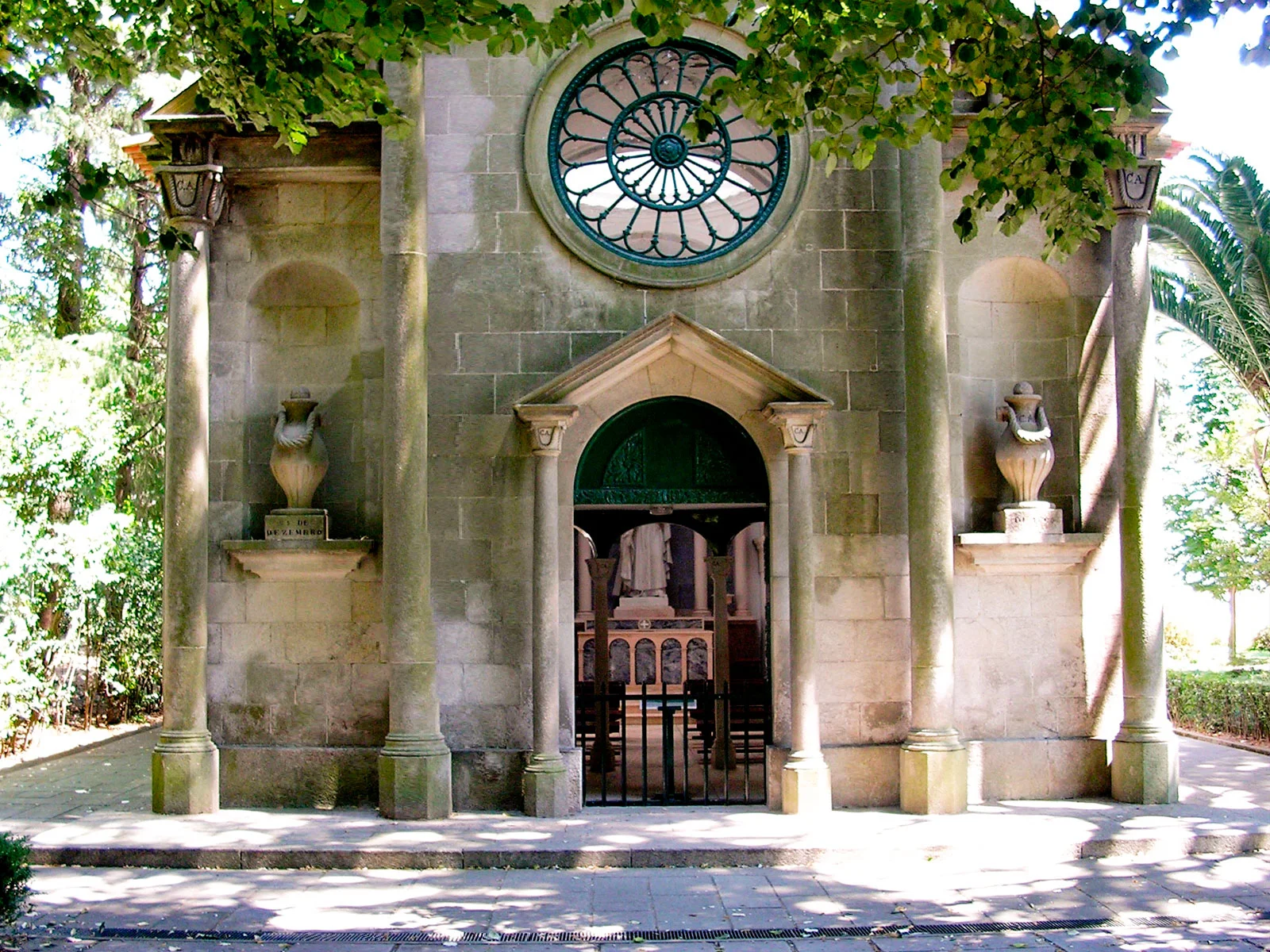 CARLOS ALBERTO CHURCH - Storyteller Porto Walking Tour