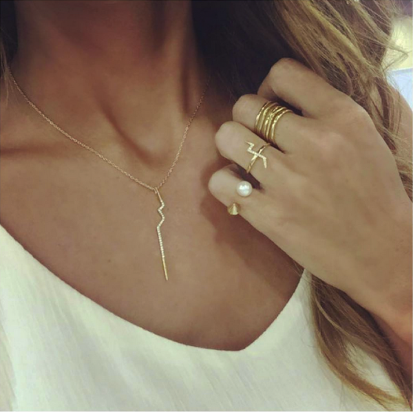 Three is never a crowd with these beauties! Photo via @jenagreen920