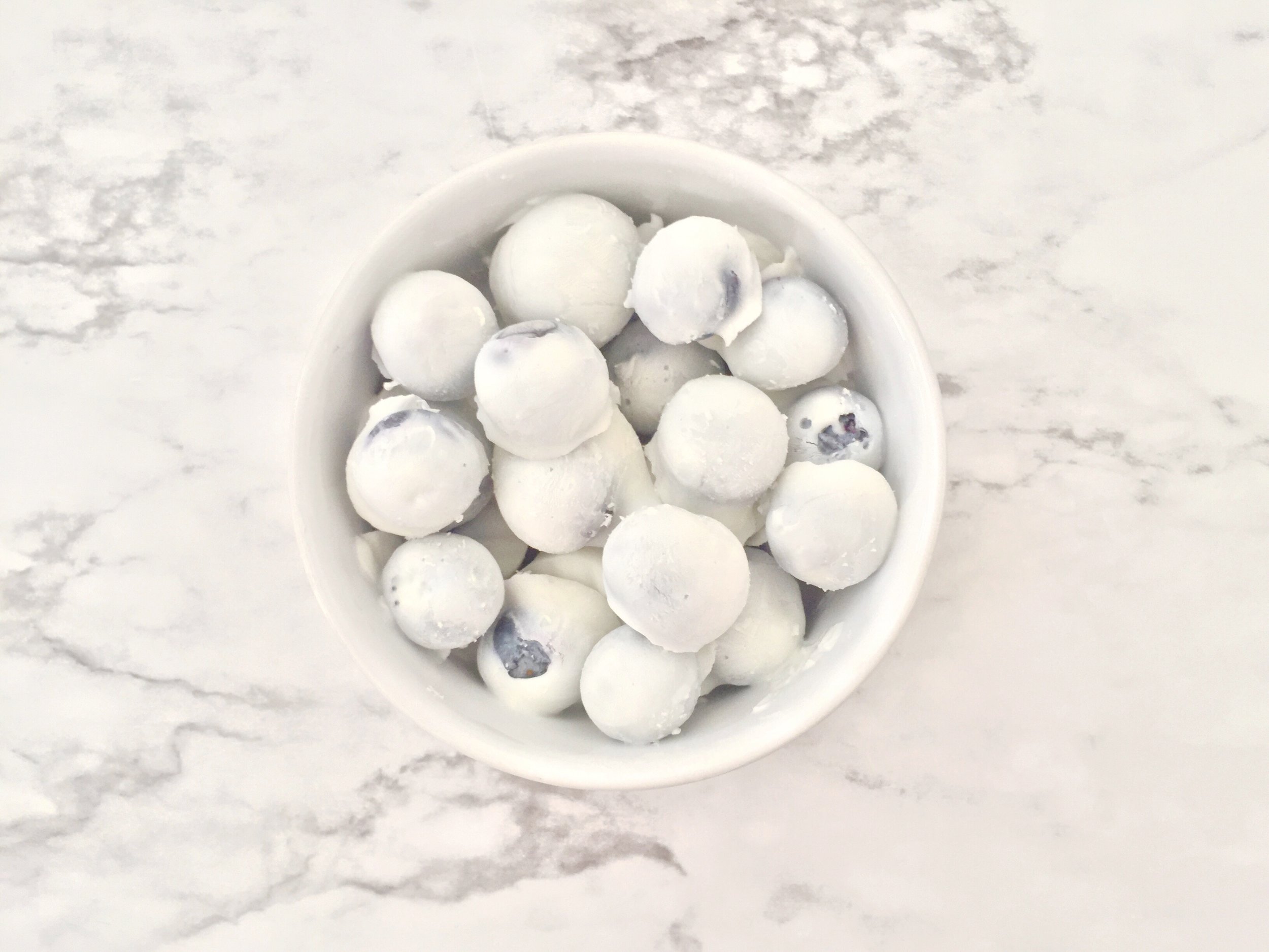 Yogurt Dipped Blueberries | Recipe