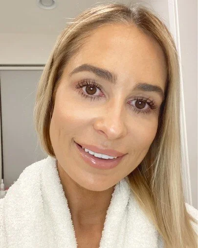 Glowy + Quick Makeup