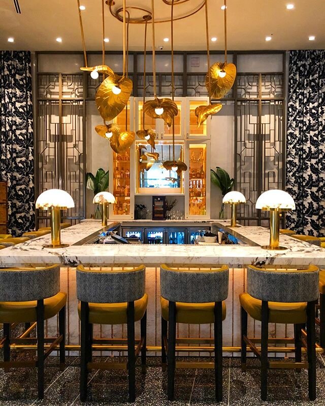 The Ritz Carlton South Beach is open once again after a multi year full renovation! Here is their beautiful new Lapidus Bar. I had the chance to tour this newly renovated property and loved what they did with their rooms and public spaces. They brigh