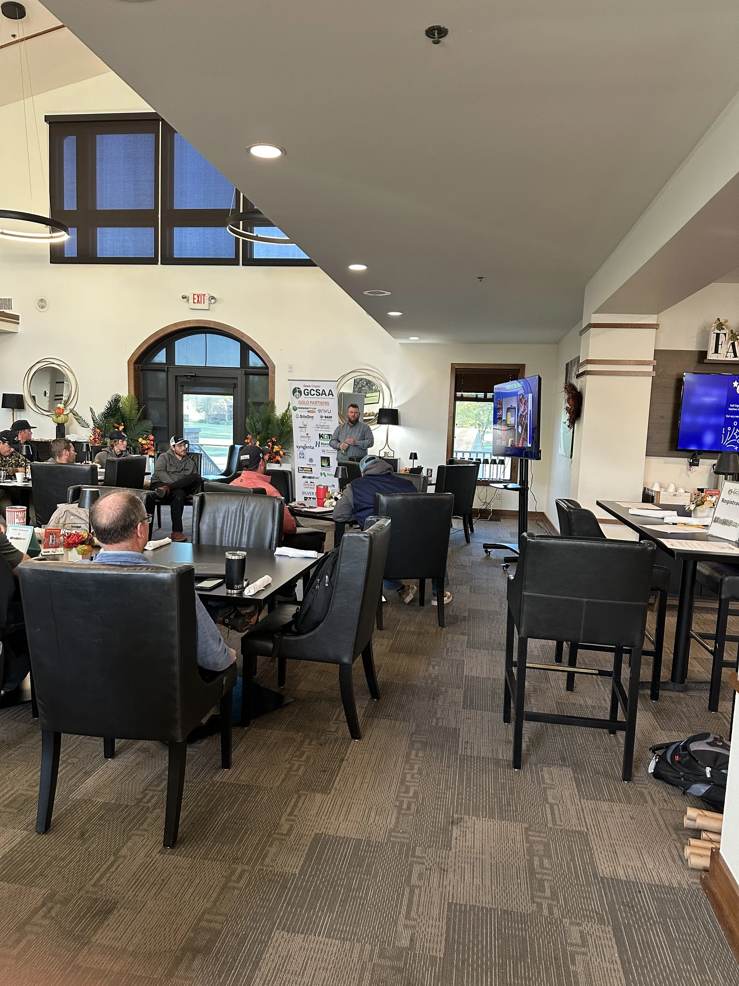 meeting attendees 1.JPG