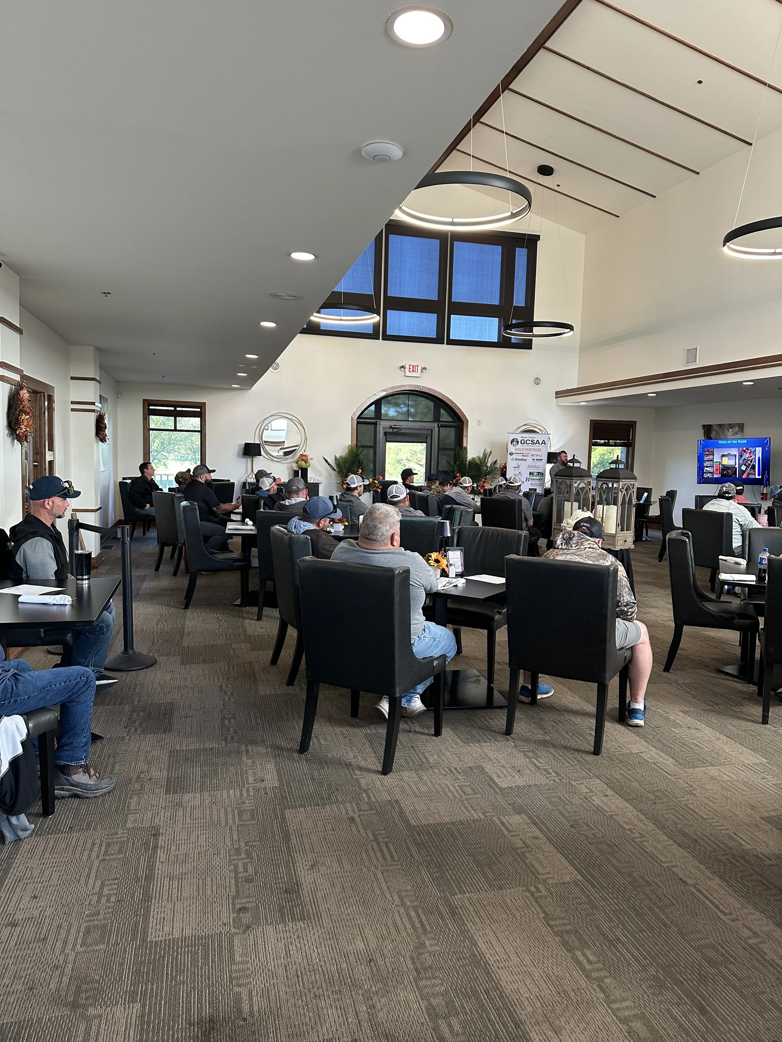 meeting attendees 3.JPG