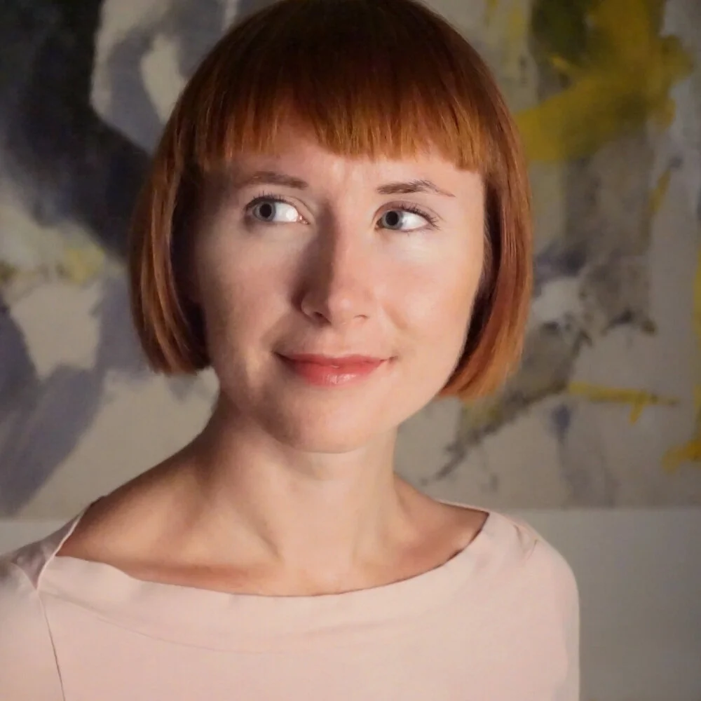 Headshot+by+Jess+Cavender+2017.jpg