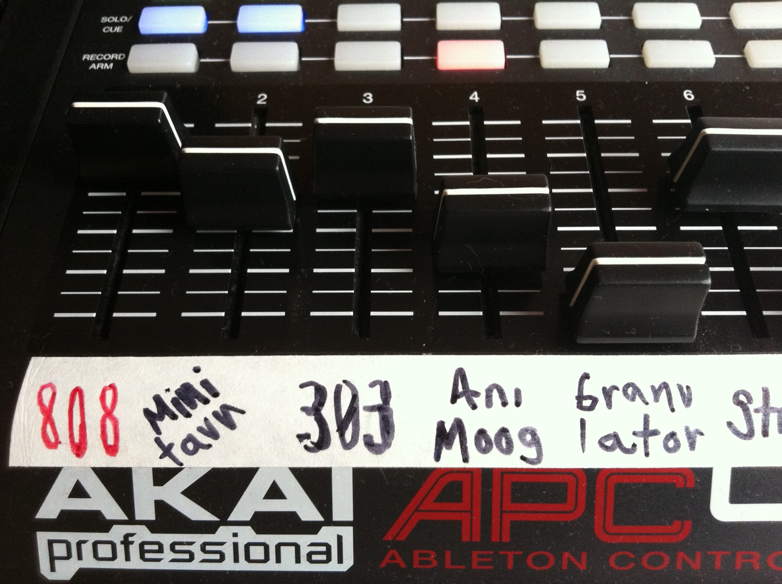 Akai APC 40