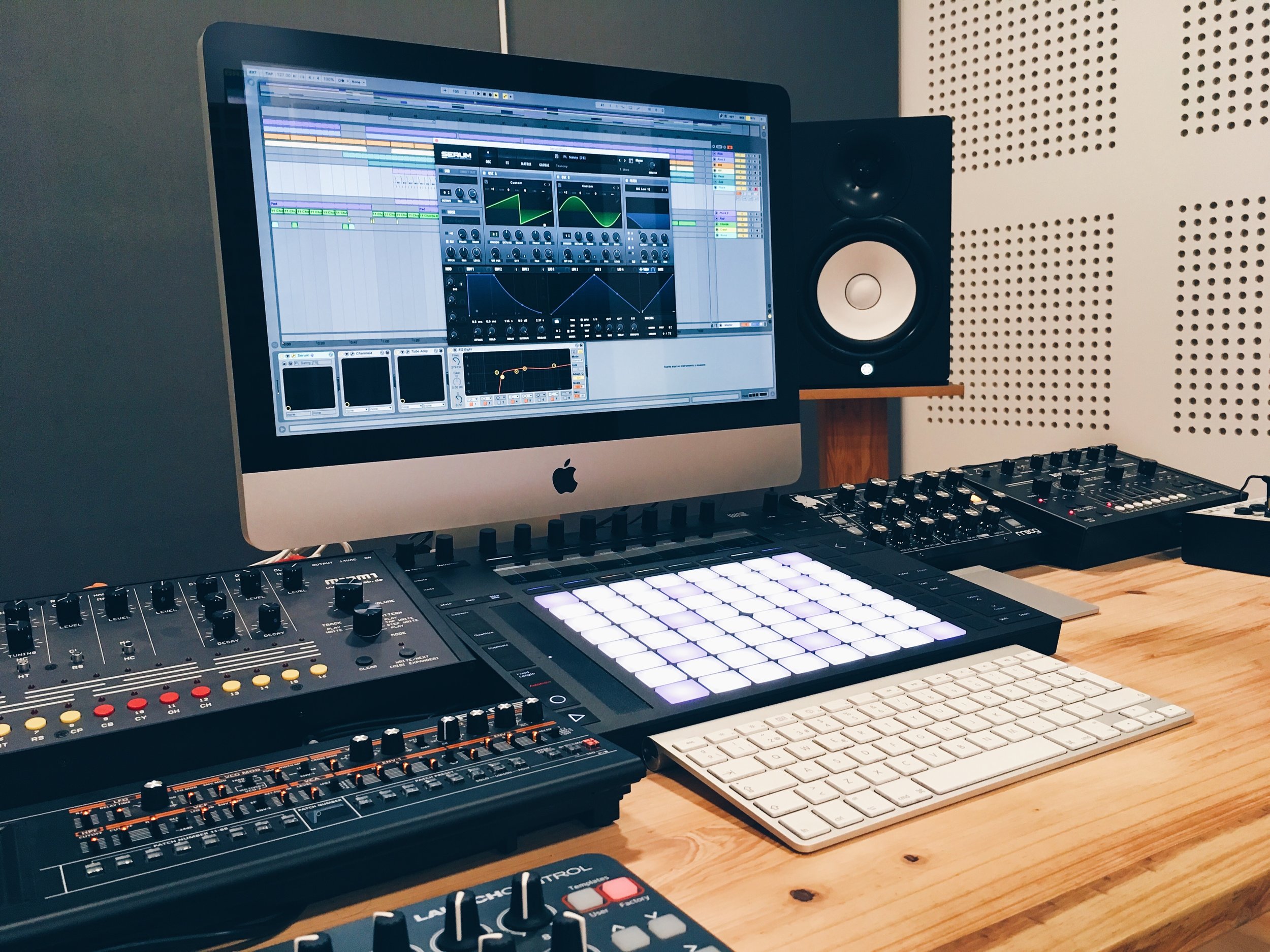 El control room.