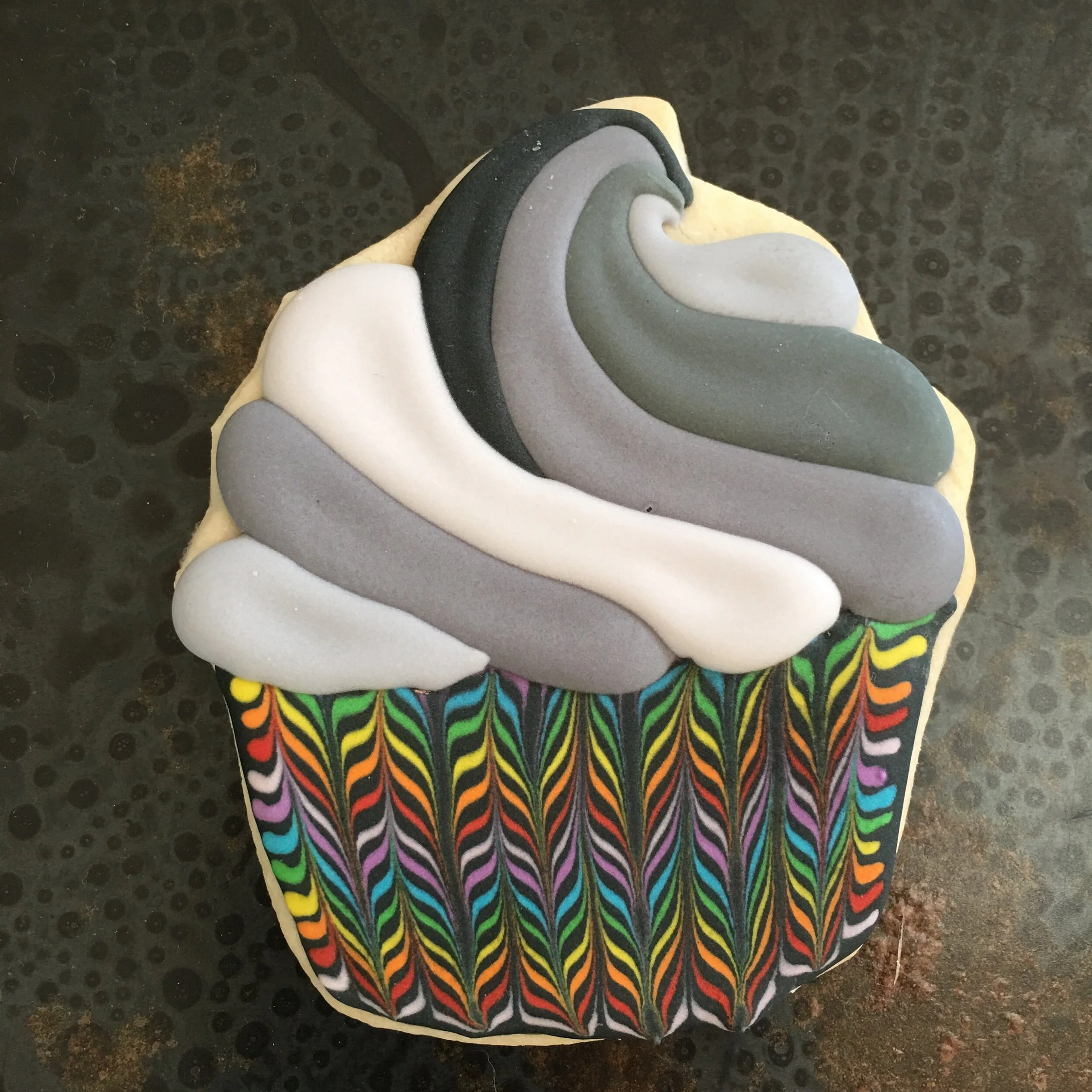 angelastetzcupcake.JPG
