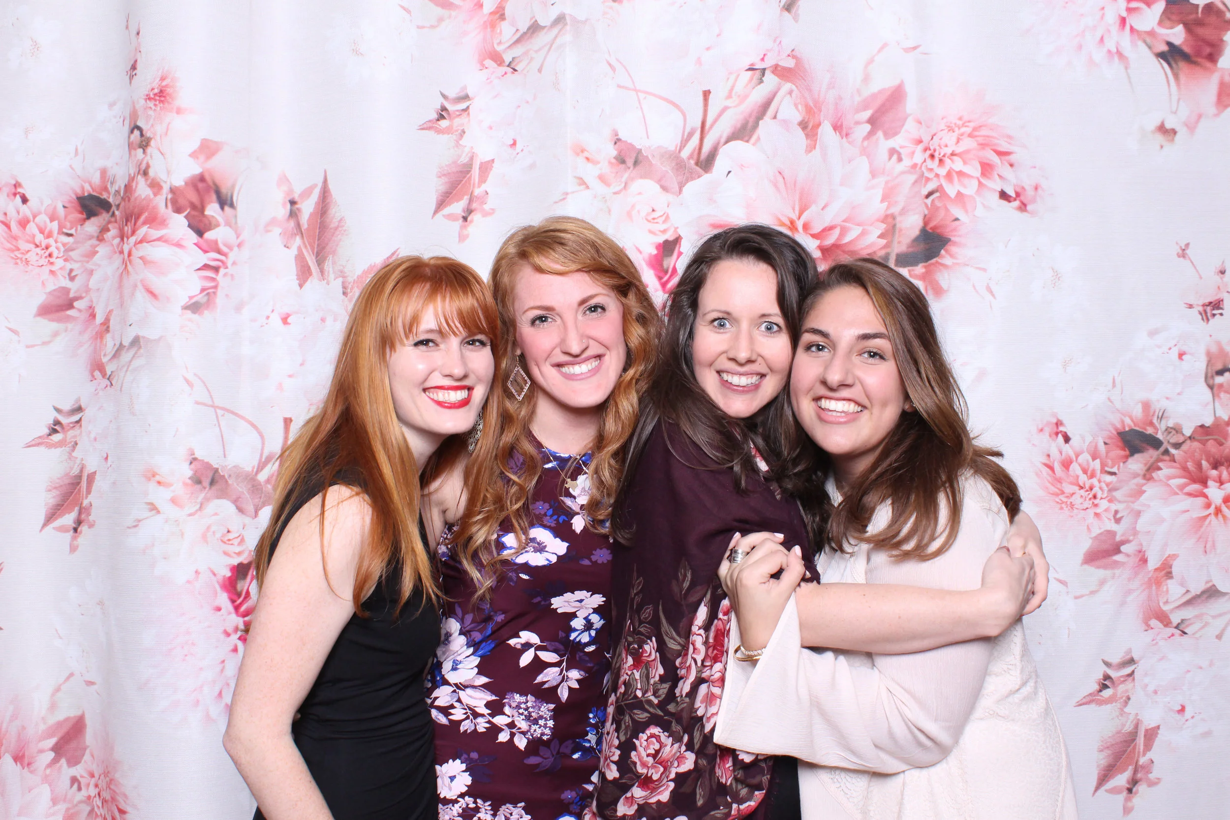 OhHappyDayBooth-TheSchoolofStyling-49.jpg