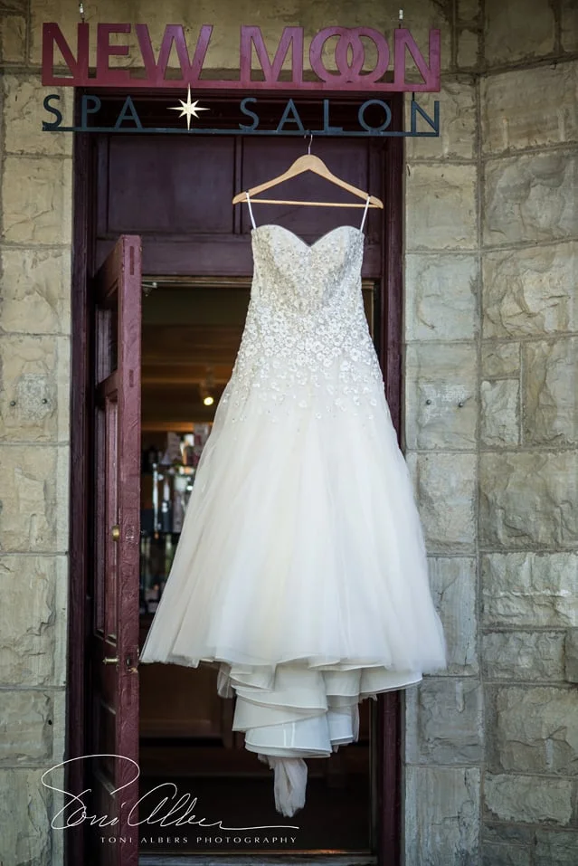 Eureka Springs Wedding Photographer, Crescent Hotel Wedding