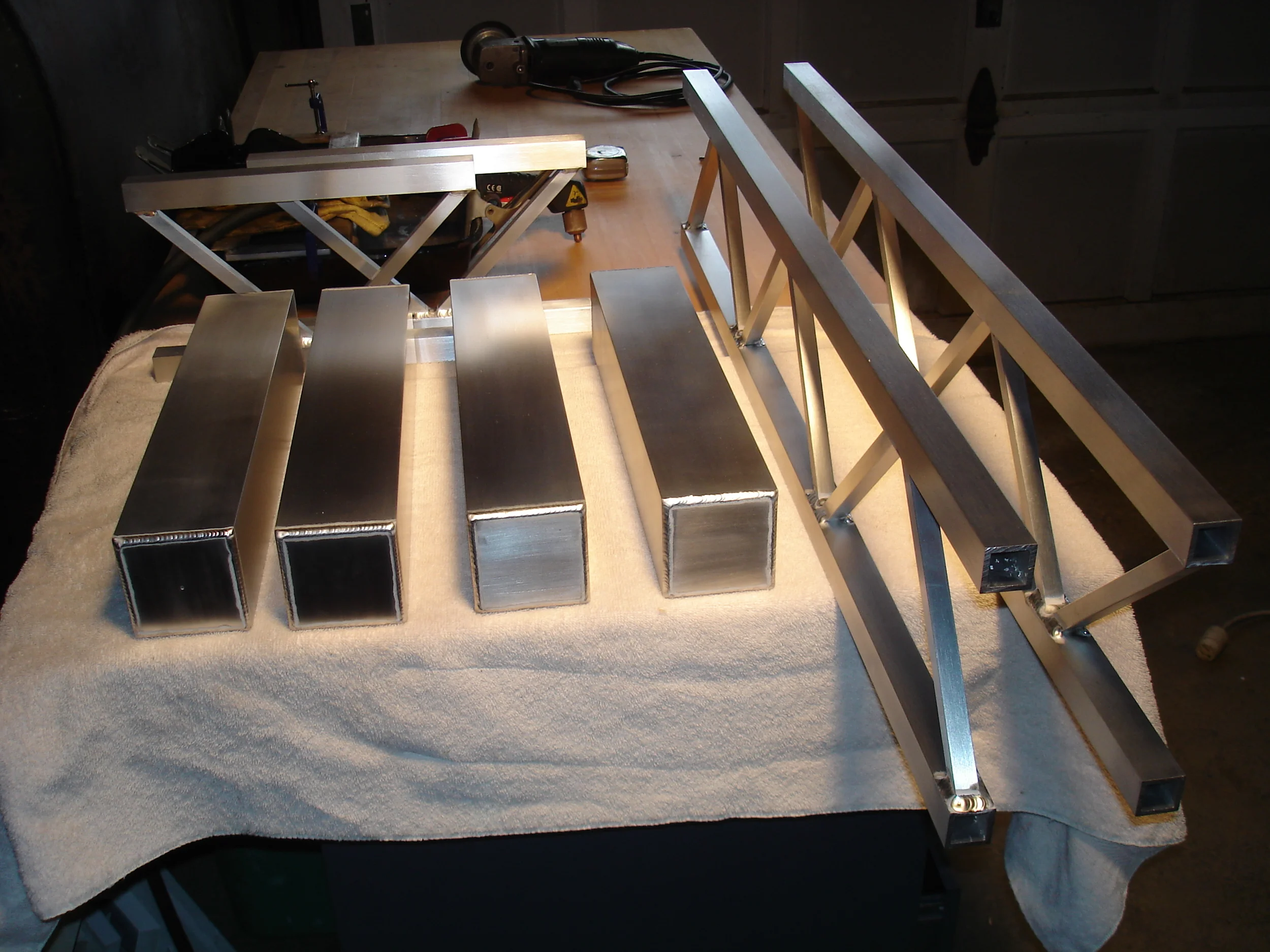 Alu Fabracation 002.jpg