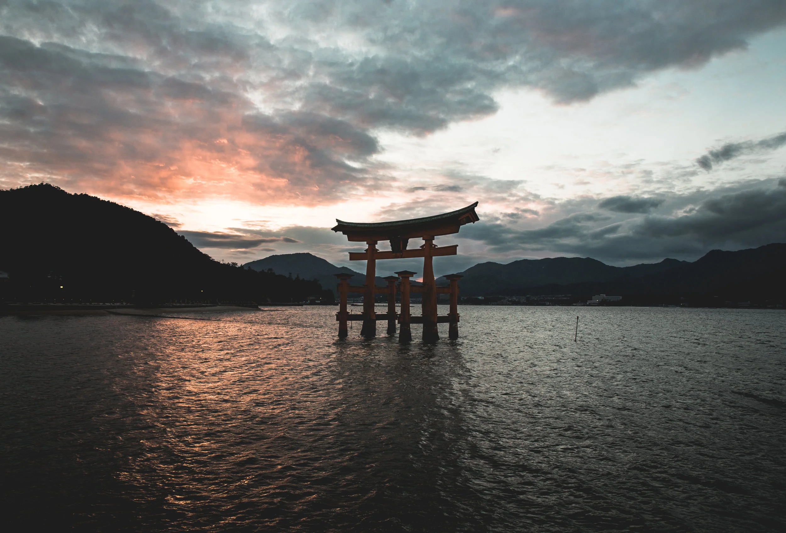 Torii gate · Miyajima, JP