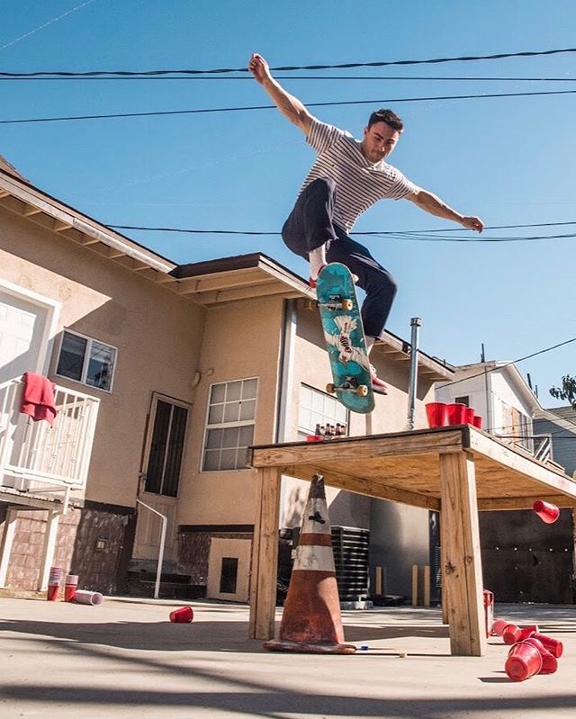 Gliding on through...thanks to the USC Surf Team for this great shot.  #gullysurf #gullyskate #findyourfreedom