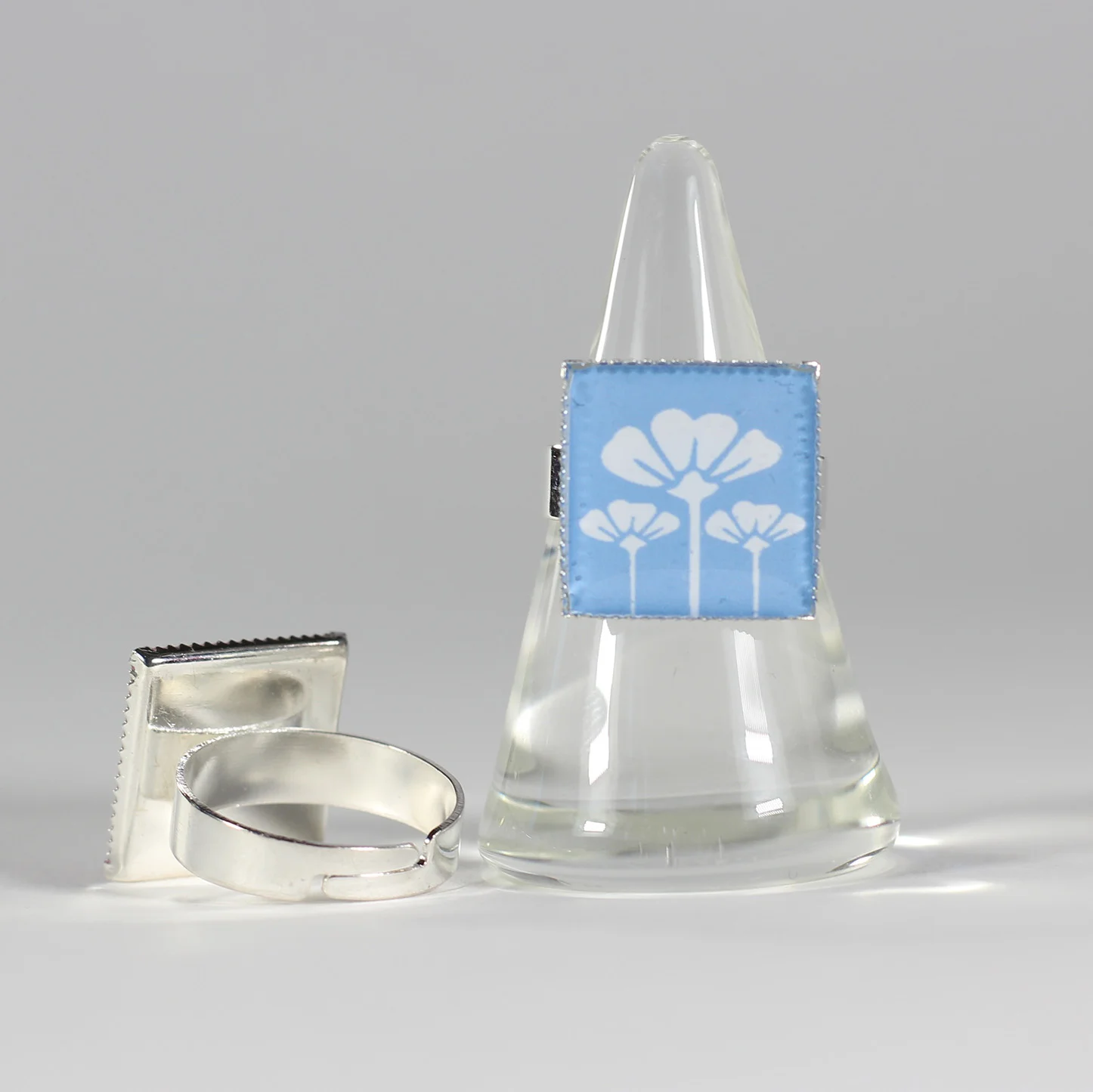 ring_sq_blueflowerstamp.jpg
