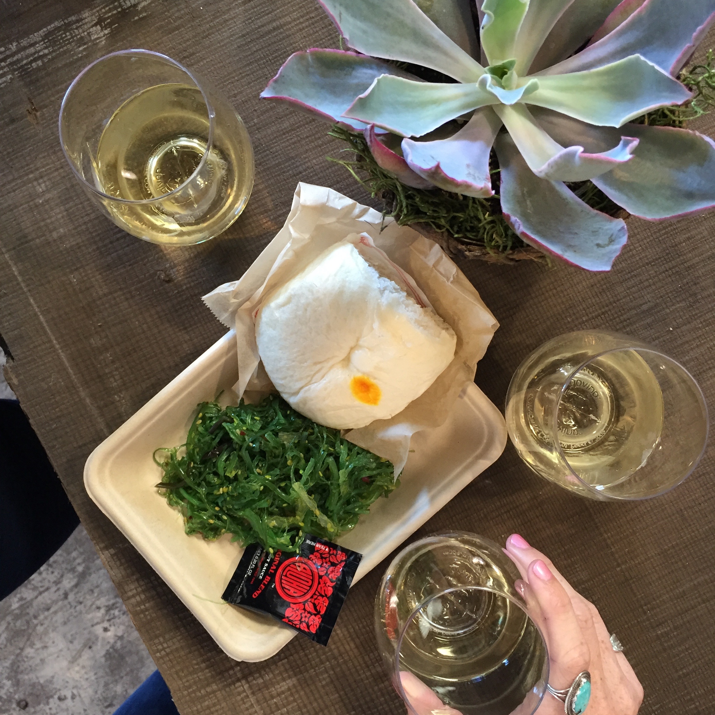 Seaweed salad and pork bun...and lots of wine!