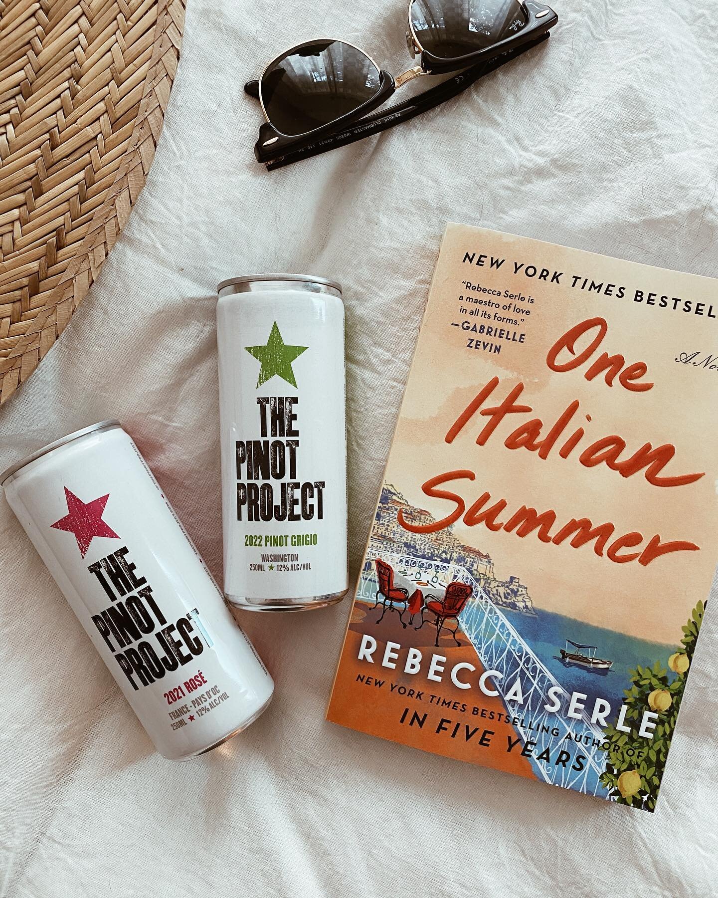 Last year Ivy was dreaming up an Italian summer 🇮🇹🍝🍷☀️for her 30th birthday trip but (sadly) it has been postponed. Luckily she can pretend she&rsquo;s there with books and good wine! Our friends at @thepinotproject partnered with @bookclubfavori