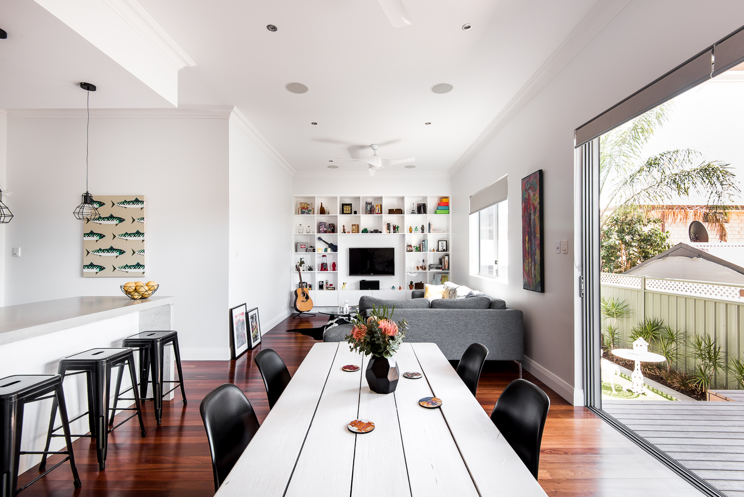 Improved glazing used in design by DALECKI DESIGN