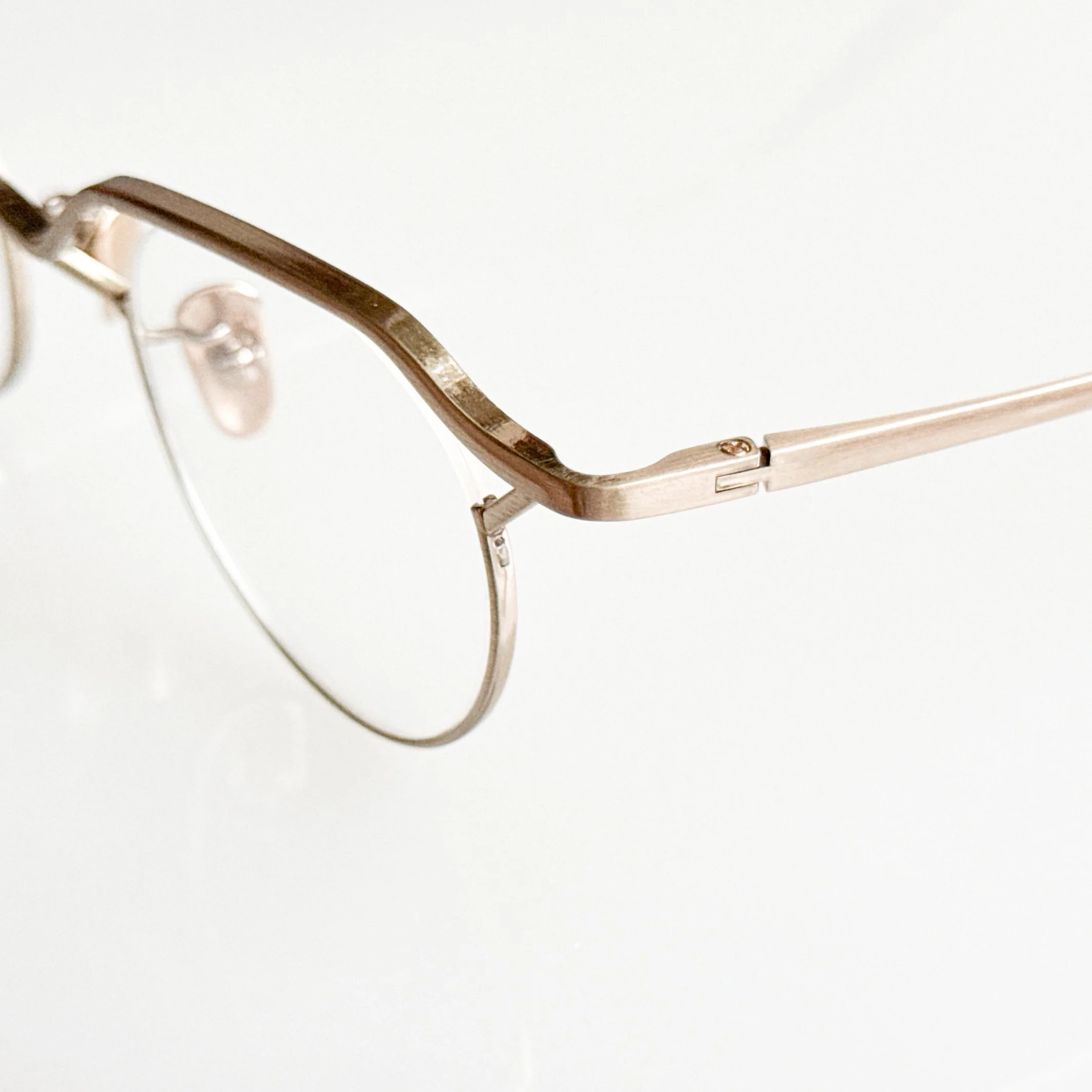 yoshinori-aoyama-ya-011-col-01-shearing-gold-rimless-glasses-5.jpg