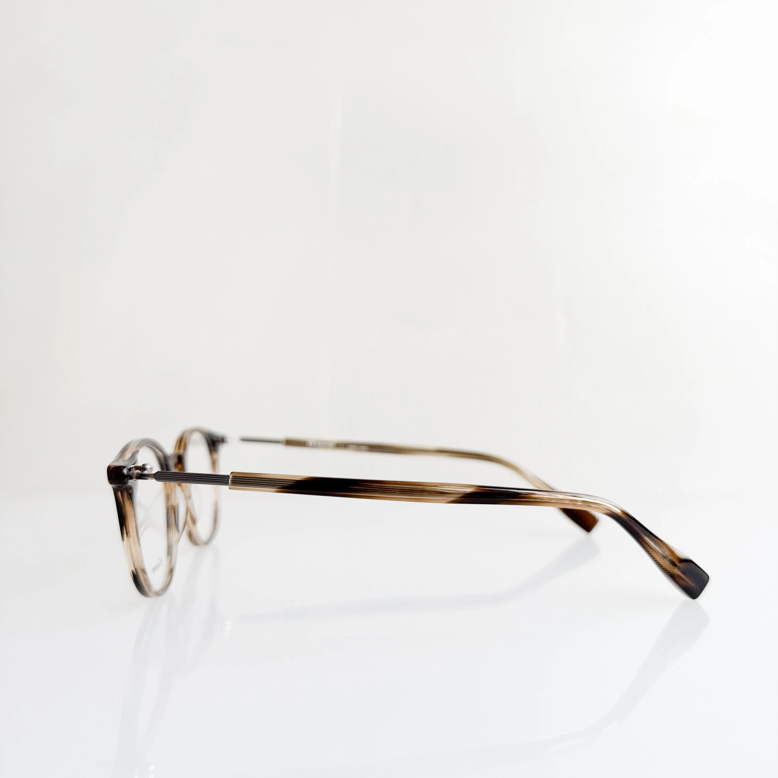 e5-eyevan-7285-p22e-color-abst-beta-titanium-glasses-chicago-3.jpg