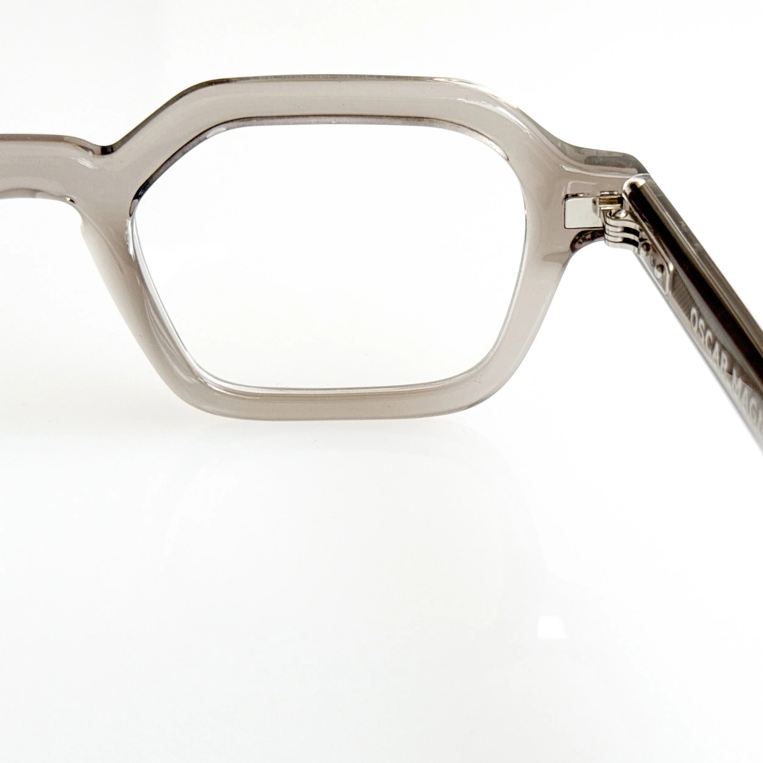 oscar-magnuson-andre-om2-warm-grey-best-optical-lab-chicago-4.jpg