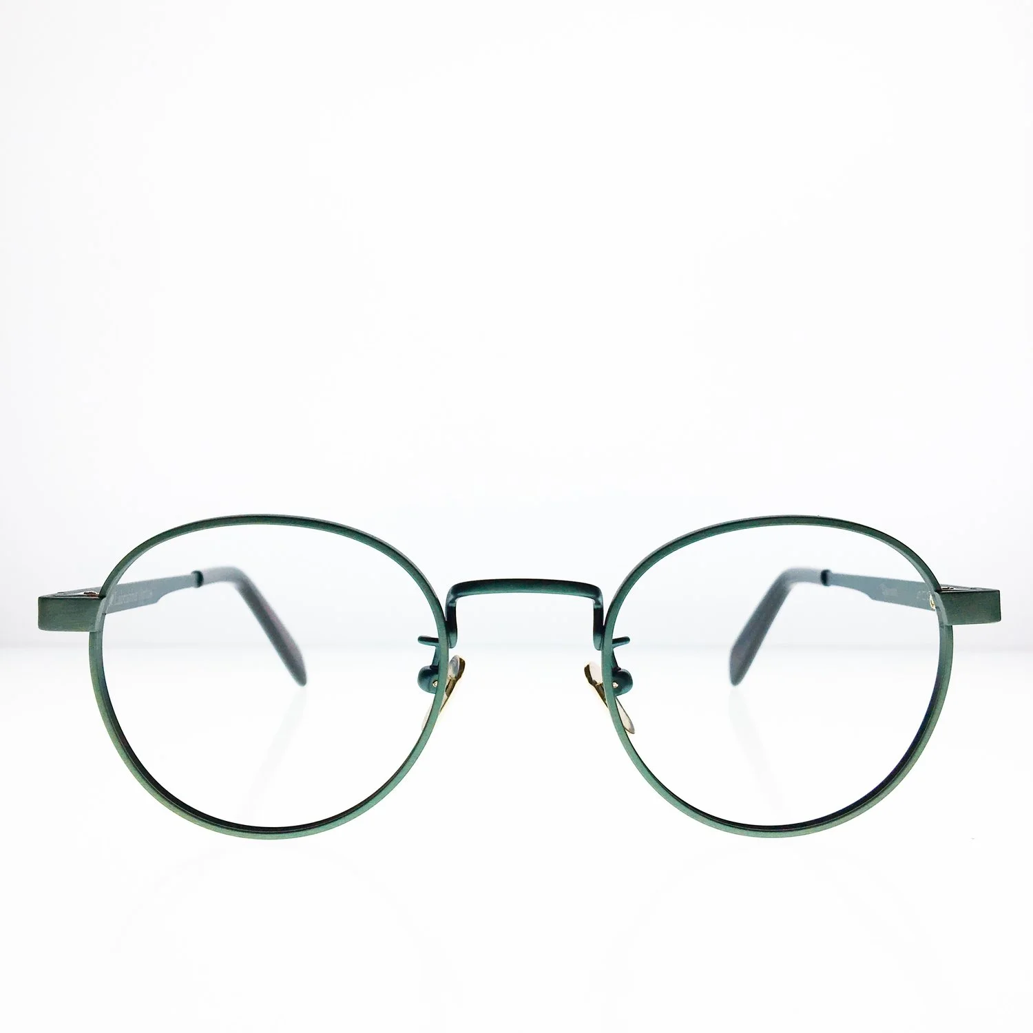 lab-rabbit-optics-private-label-dancen-sage-green-round-titanium-p3-panto-classic.JPG