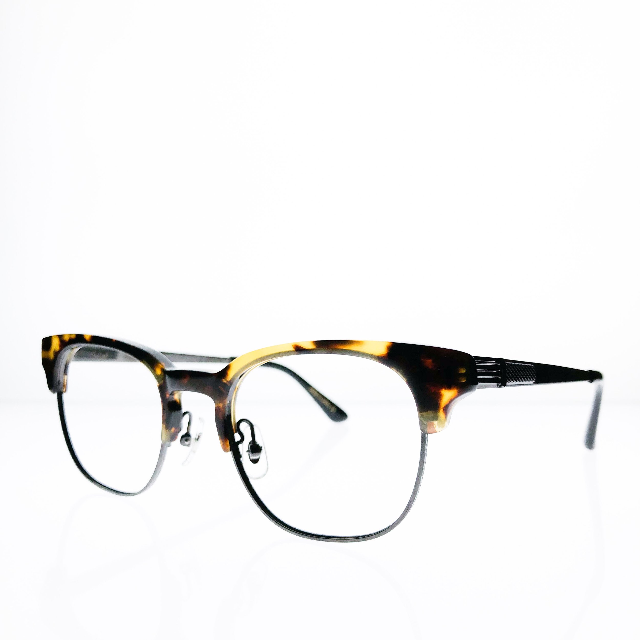 opticien-loyd-kaneko-optical-ly-05-ylde-independent-optician-2.JPEG