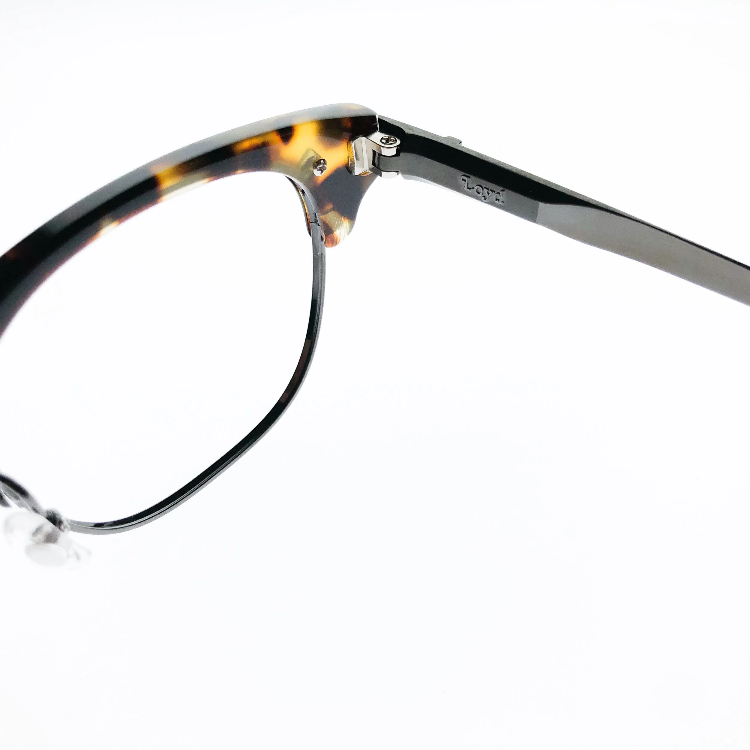 opticien-loyd-kaneko-optical-ly-05-ylde-independent-optician-4.JPEG