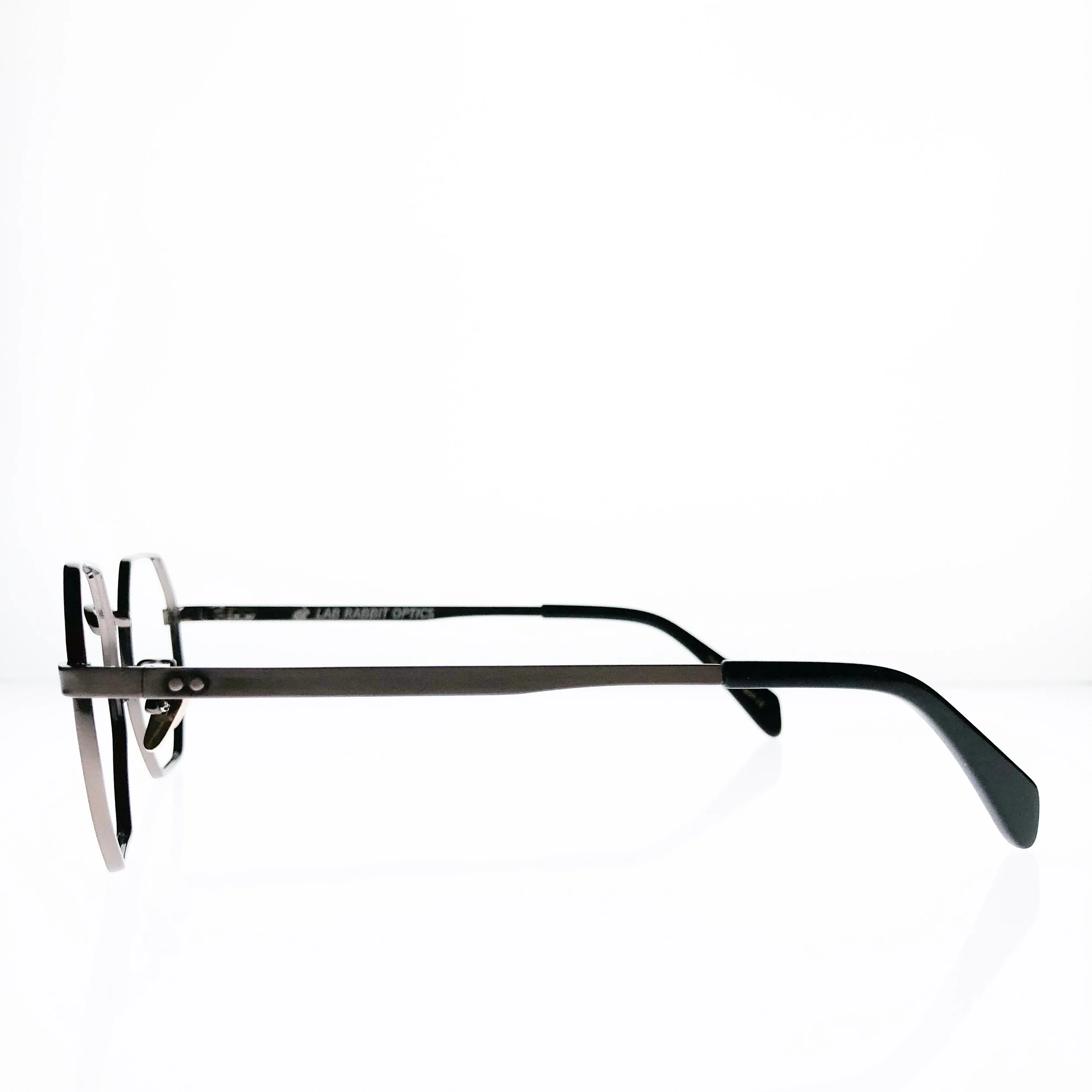 lab-rabbit-avec-gun-metal-vintage-style-frames-eyeglasses-3.JPEG