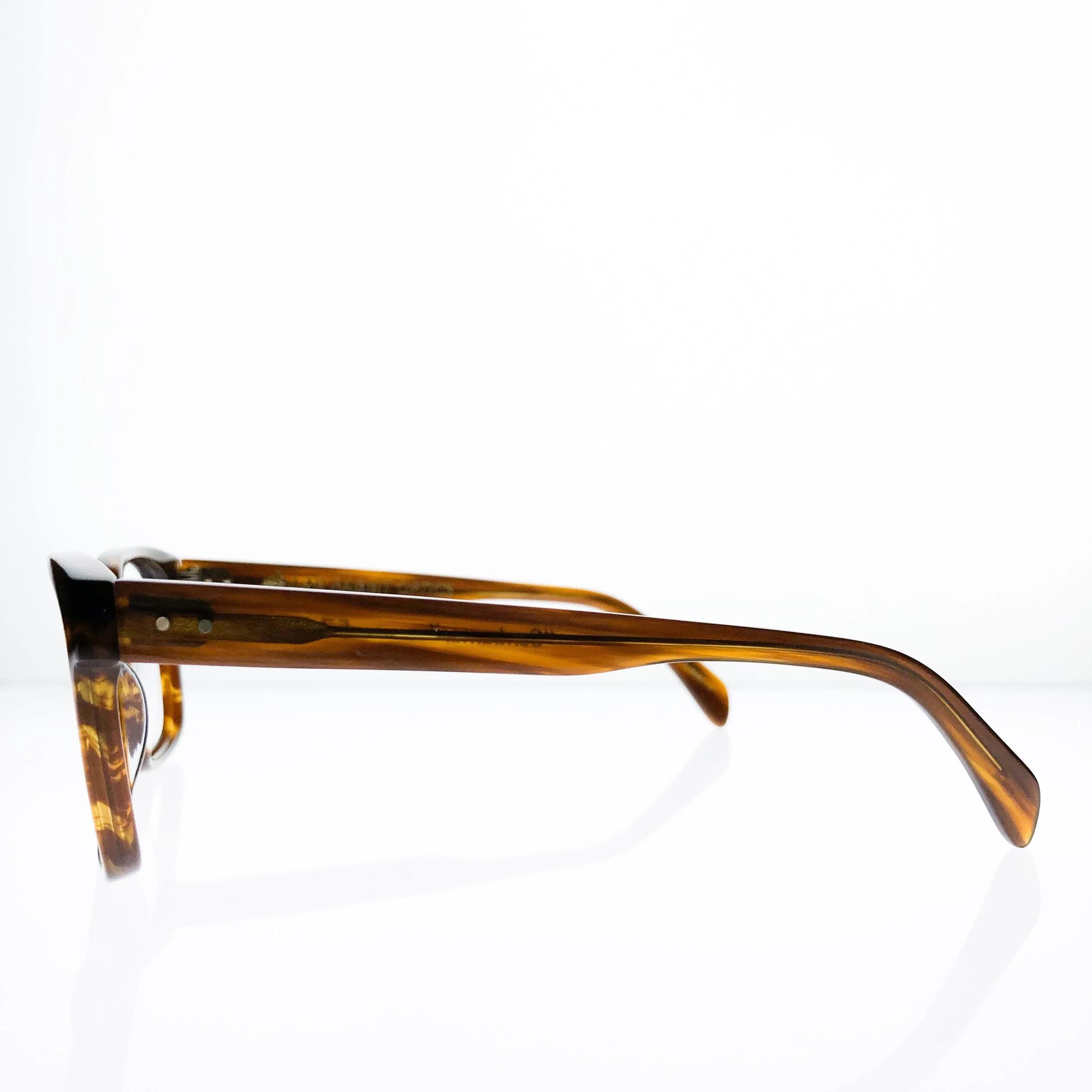 lab-rabbit-contramar-tigereye-tortoise-horn-frames-glasses-3.JPEG