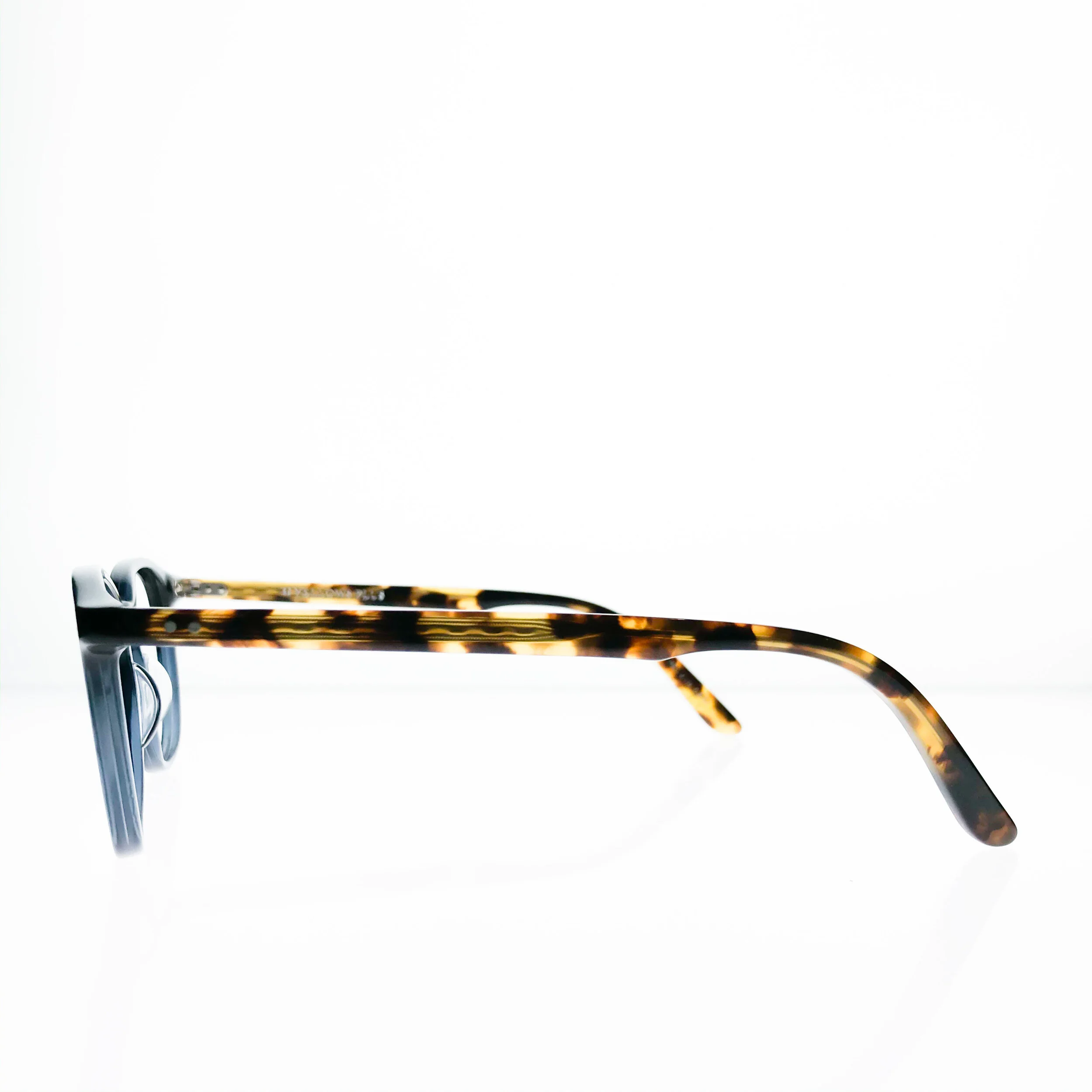 yellows-plus-melvin-crystal-navy-classical-havana-online-3.JPEG