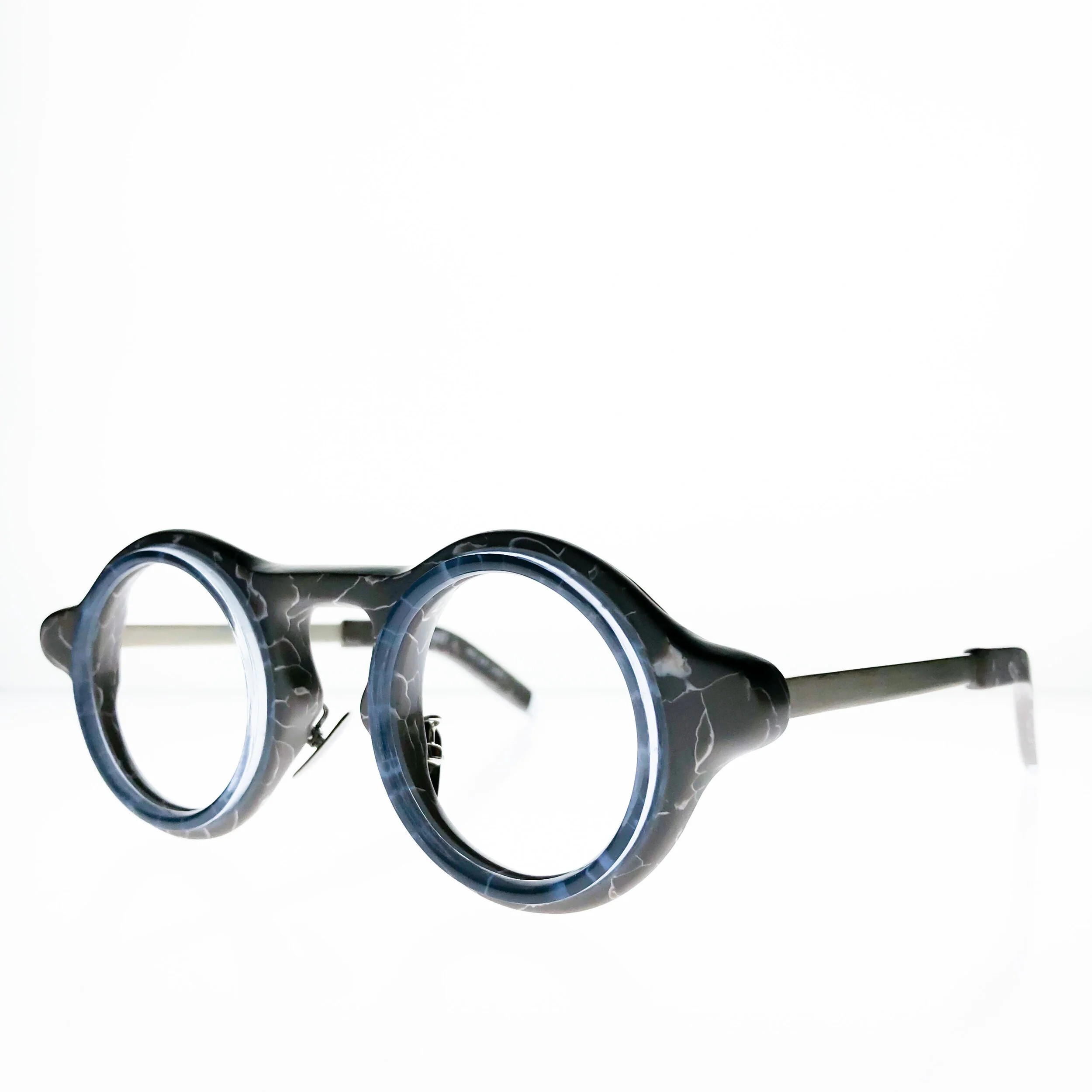 gimm-eyewear-handcrafted-thailand-227-glasses-frames-marbled-2.JPEG