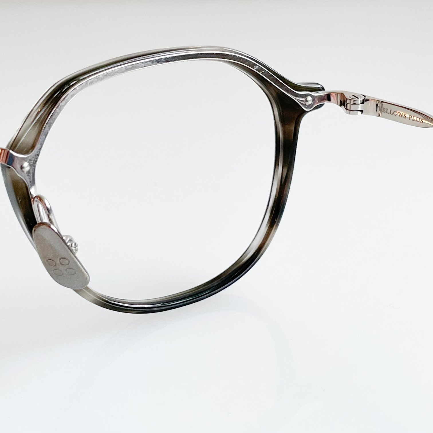 yellows-plus-clark-gray-turtle-silver-c434-glasses-madness-4.jpeg