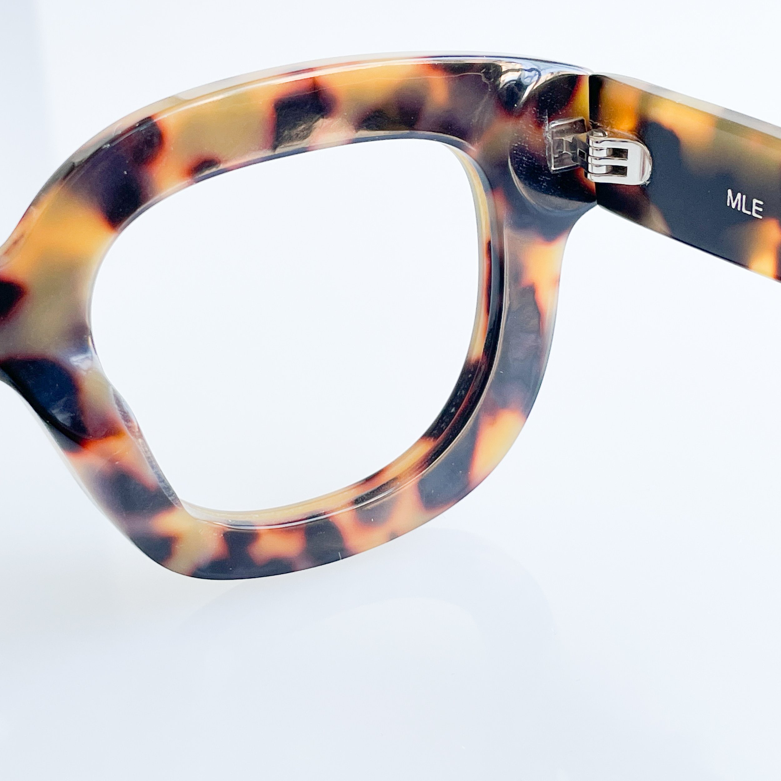modern-legacy-bjs-eyewear-trends-2023-designers-brands-4.JPEG