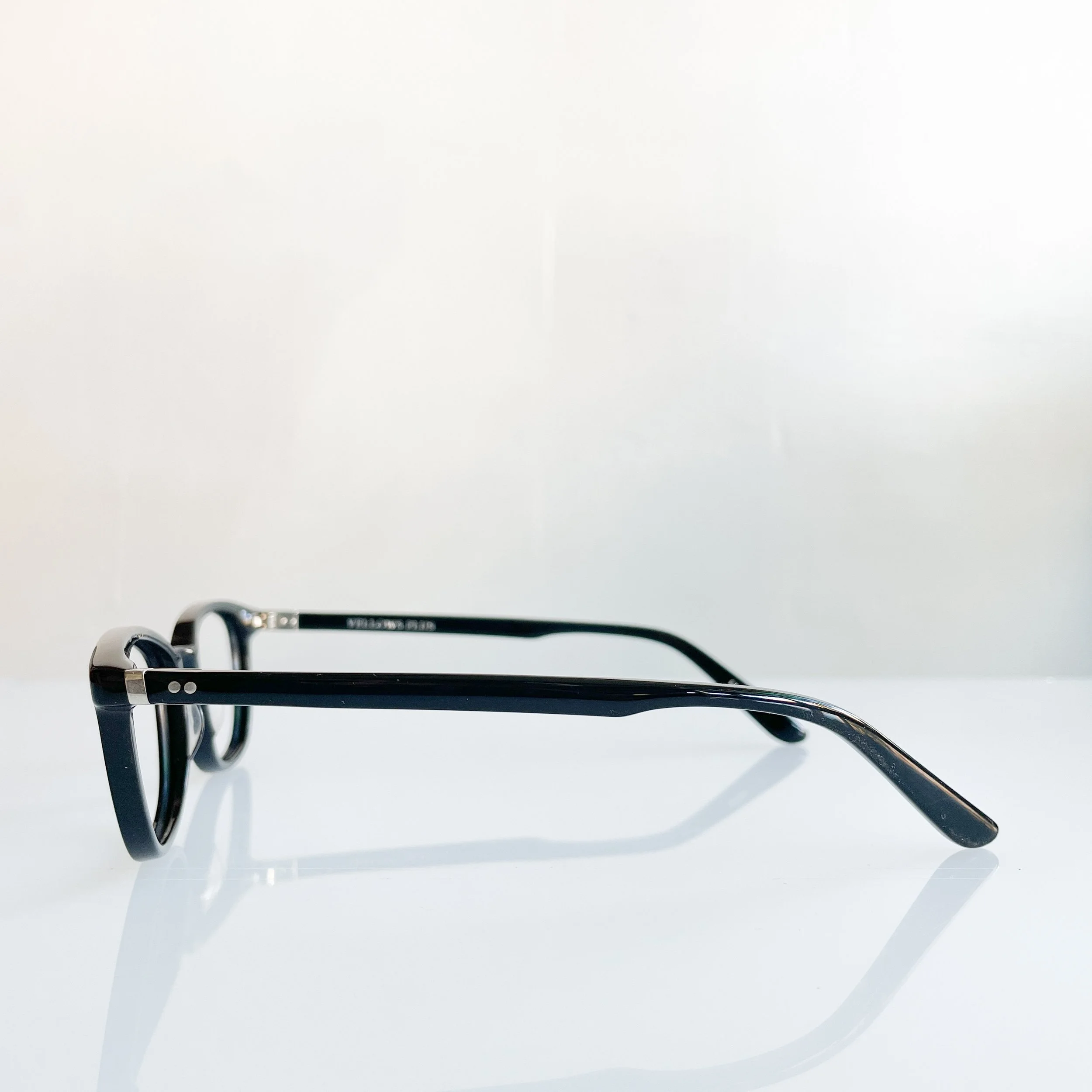 yellows-plus-lynn-c1-black-small-narrow-cateye-frames-3.JPEG