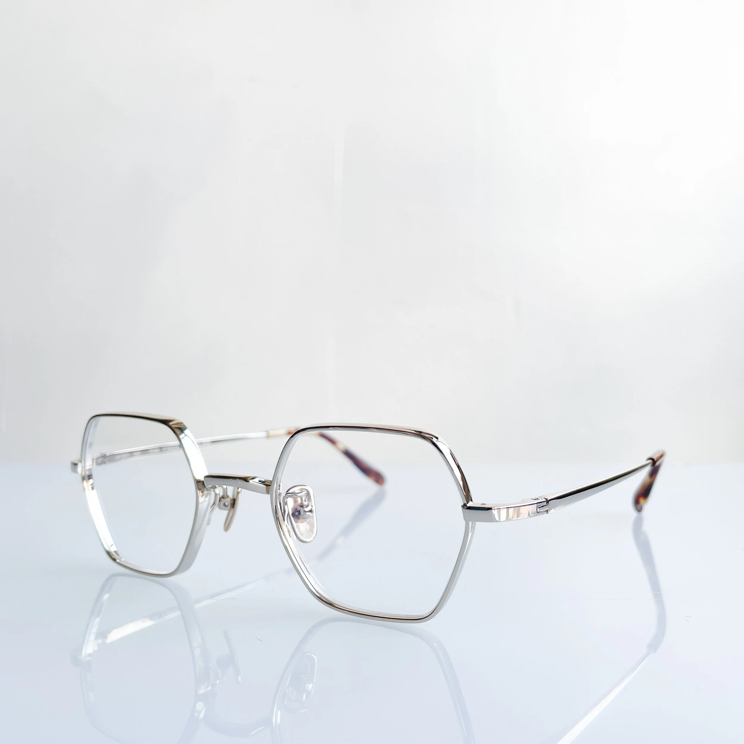 titanos-factory900-mf-005-col-01-gold-hexagon-metal-glasses-2.jpg
