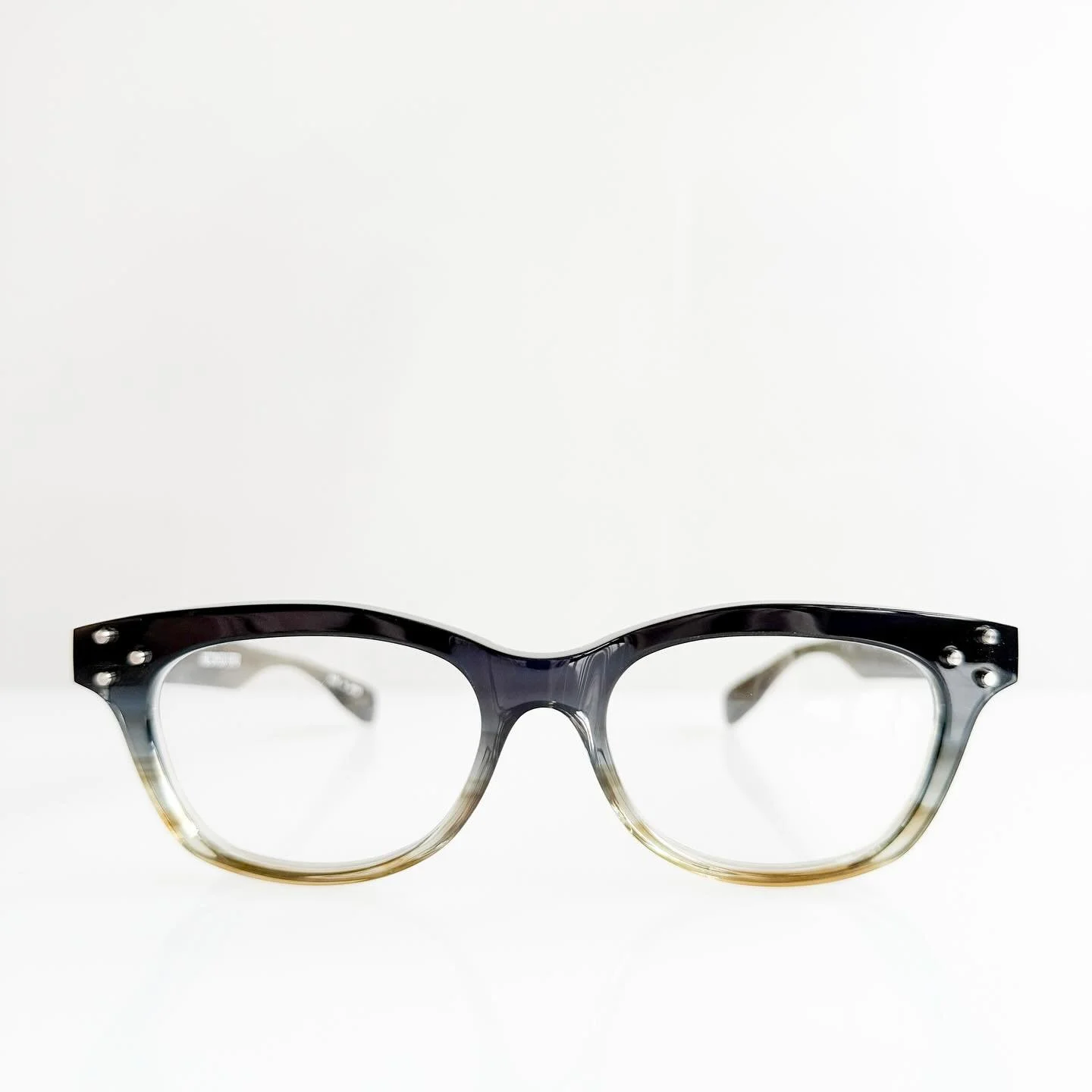 I&rsquo;m back from my winter travels! Lots of new Japanese stuff in my online shop, here are just a few samples. I update my website daily, much more to come!

#ienomoto #yellowsplus #kanekooptical #randolphusa #eyewearstyle #coolglasses #japanesede