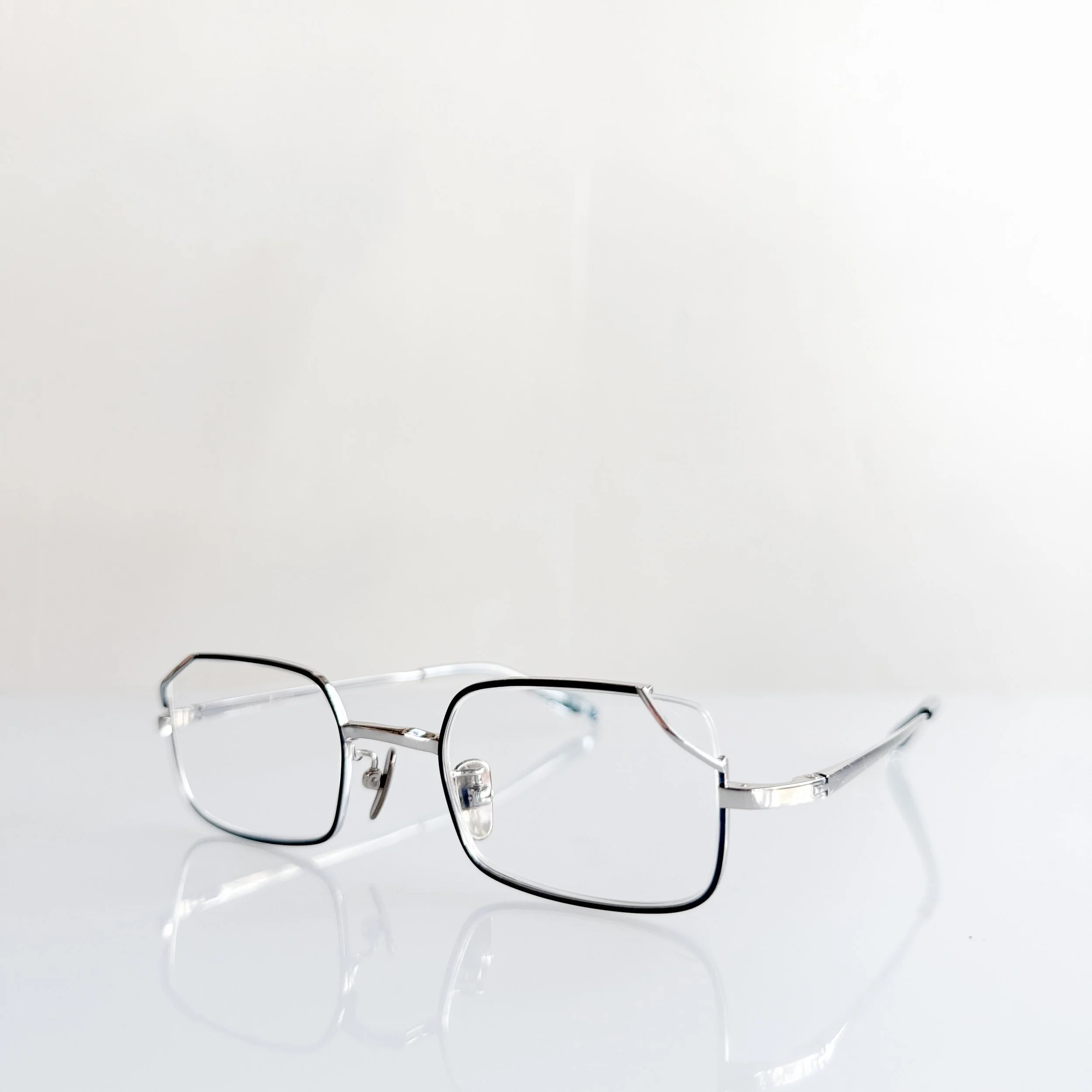 yoshinori-aoyama-ya-031-col-3-silver-blue-factory-900-frames-2.jpg