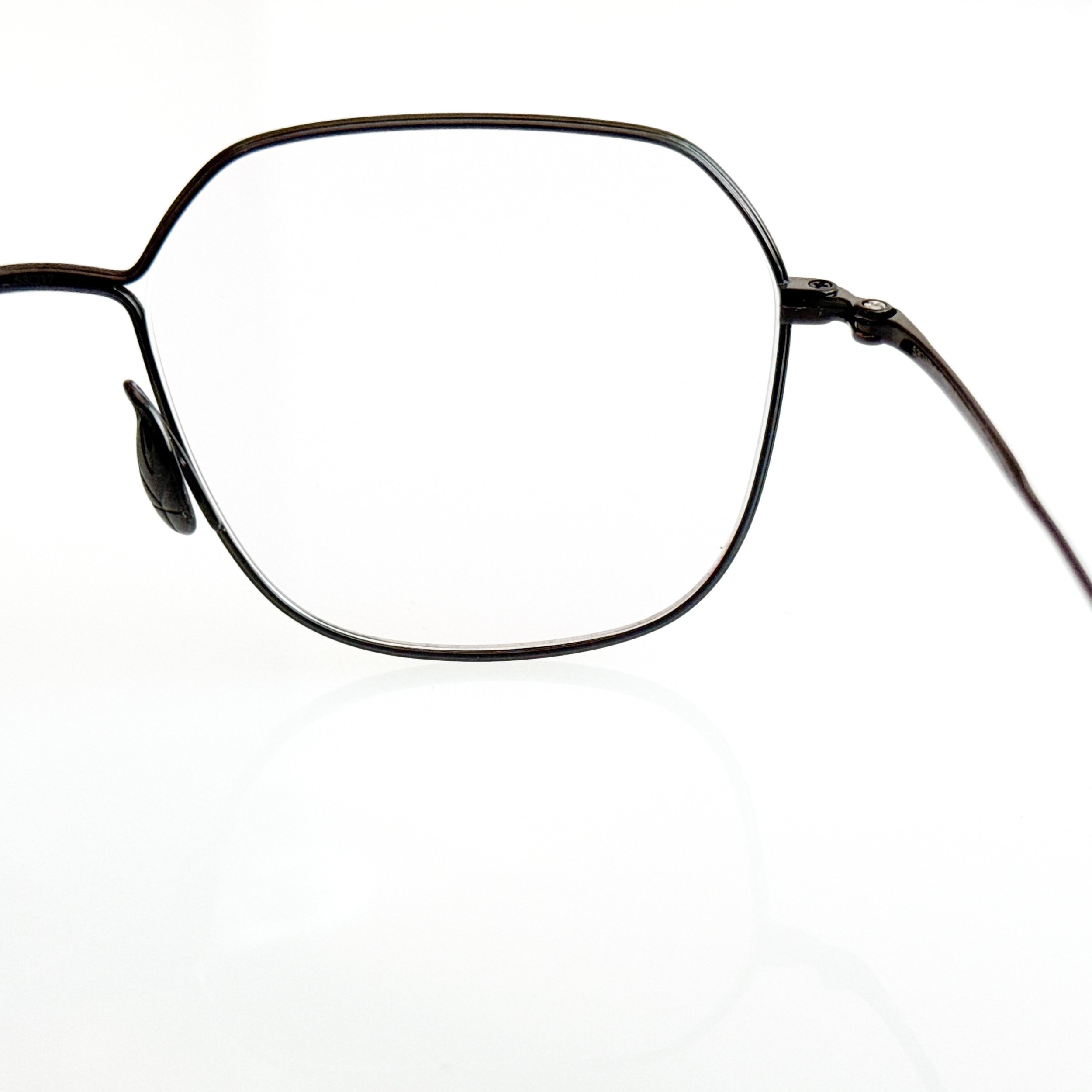 yuichi-toyama-gyorgy-u-168-col-4-minimalist-titanium-glasses-4.jpg