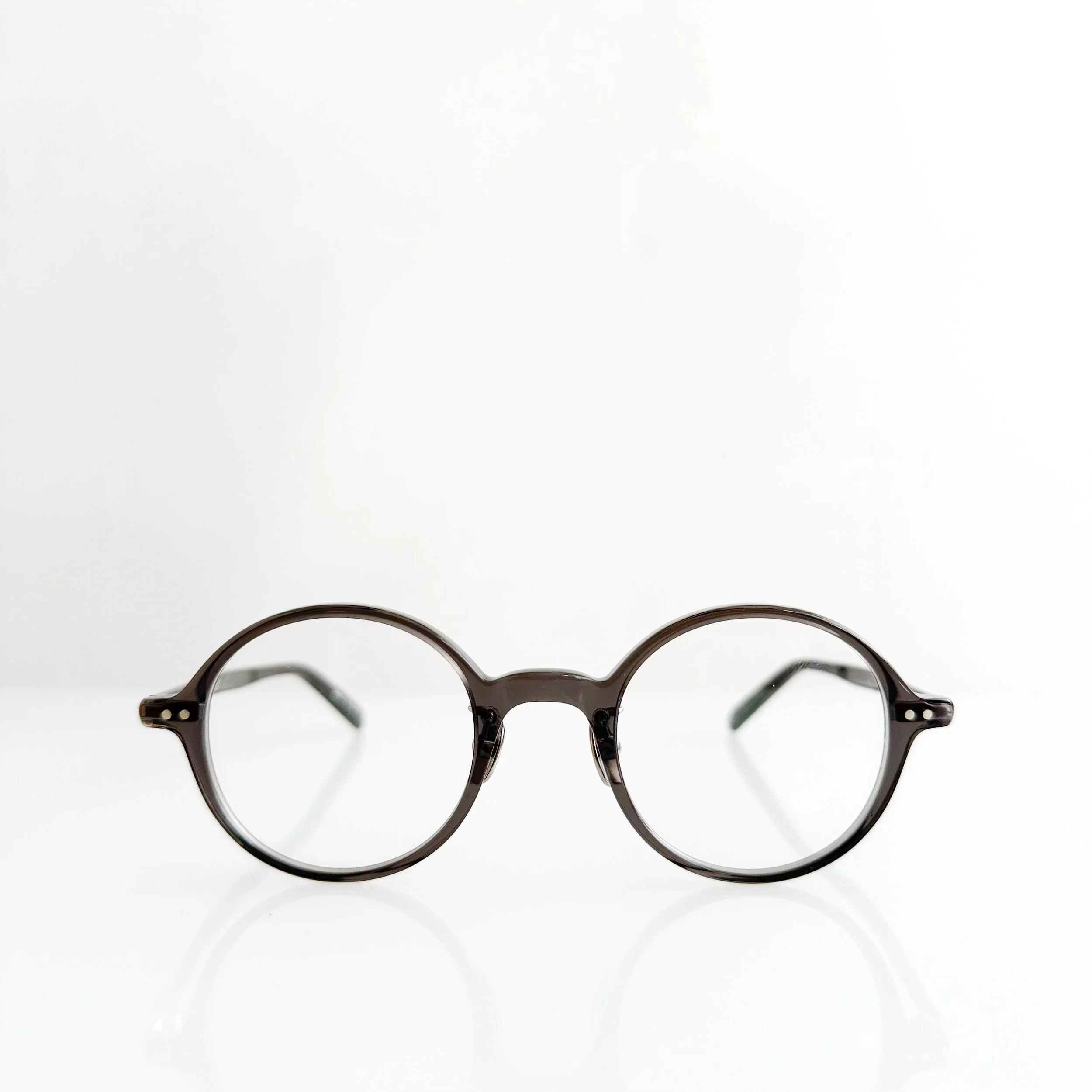 yellows-plus-dorian-c252-crystal-grey-perfectly-round-frames.jpg