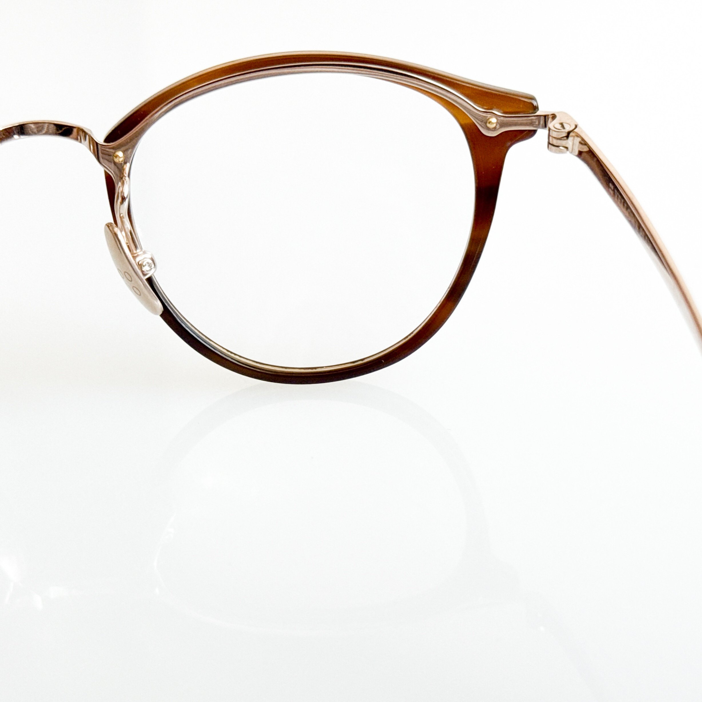 yellows-plus-kyla-c547-marron-gold-best-optician-chicago-4.jpg