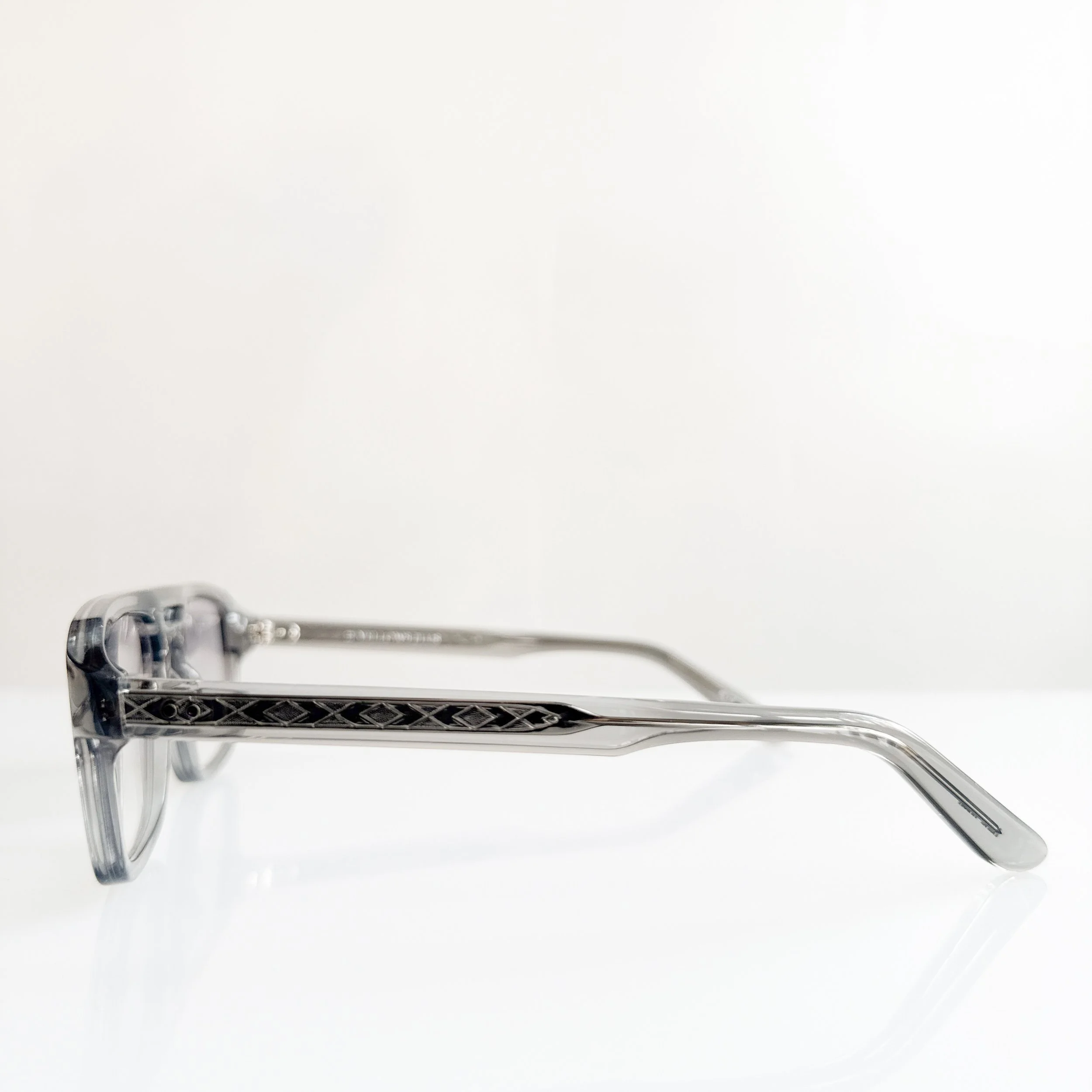 yellows-plus-seth-c554-moonstone-best-eyeglass-store-chicago-4.jpg