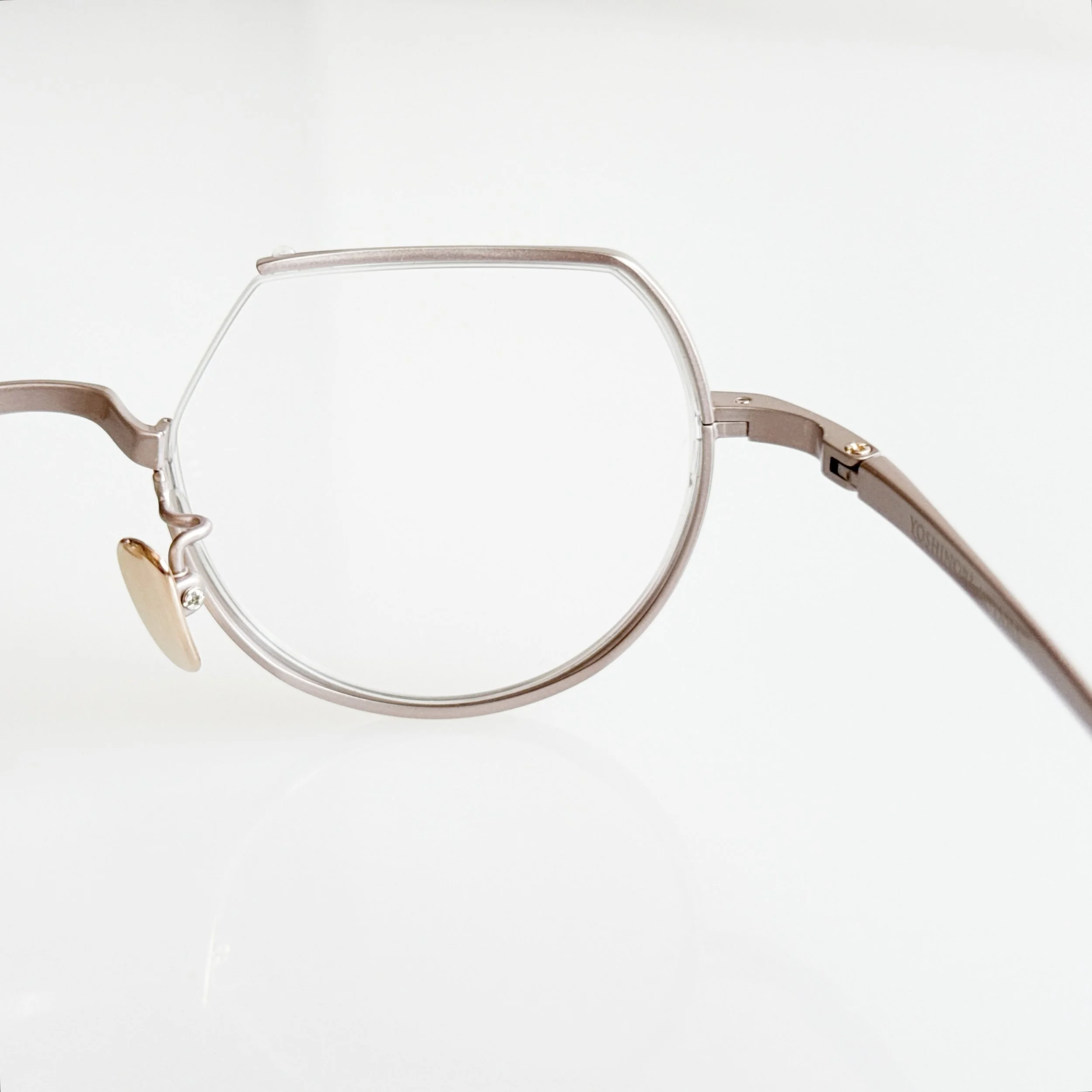yoshinori-aoyama-ya-022-col-2-brown-beige-matte-gold-glasses-5.jpg