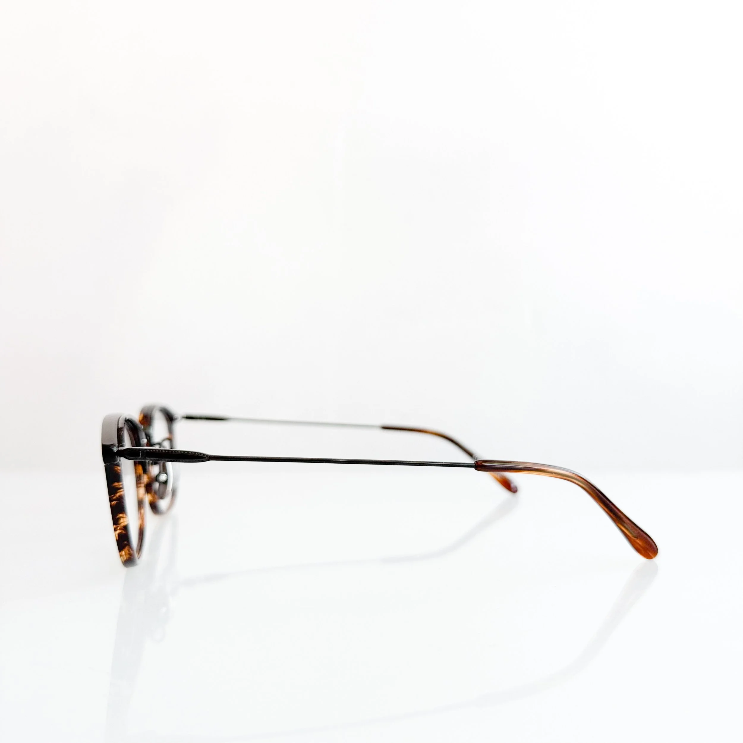 yellows-plus-warren-c453bk-delicated-demi-black-masunaga-3.jpg