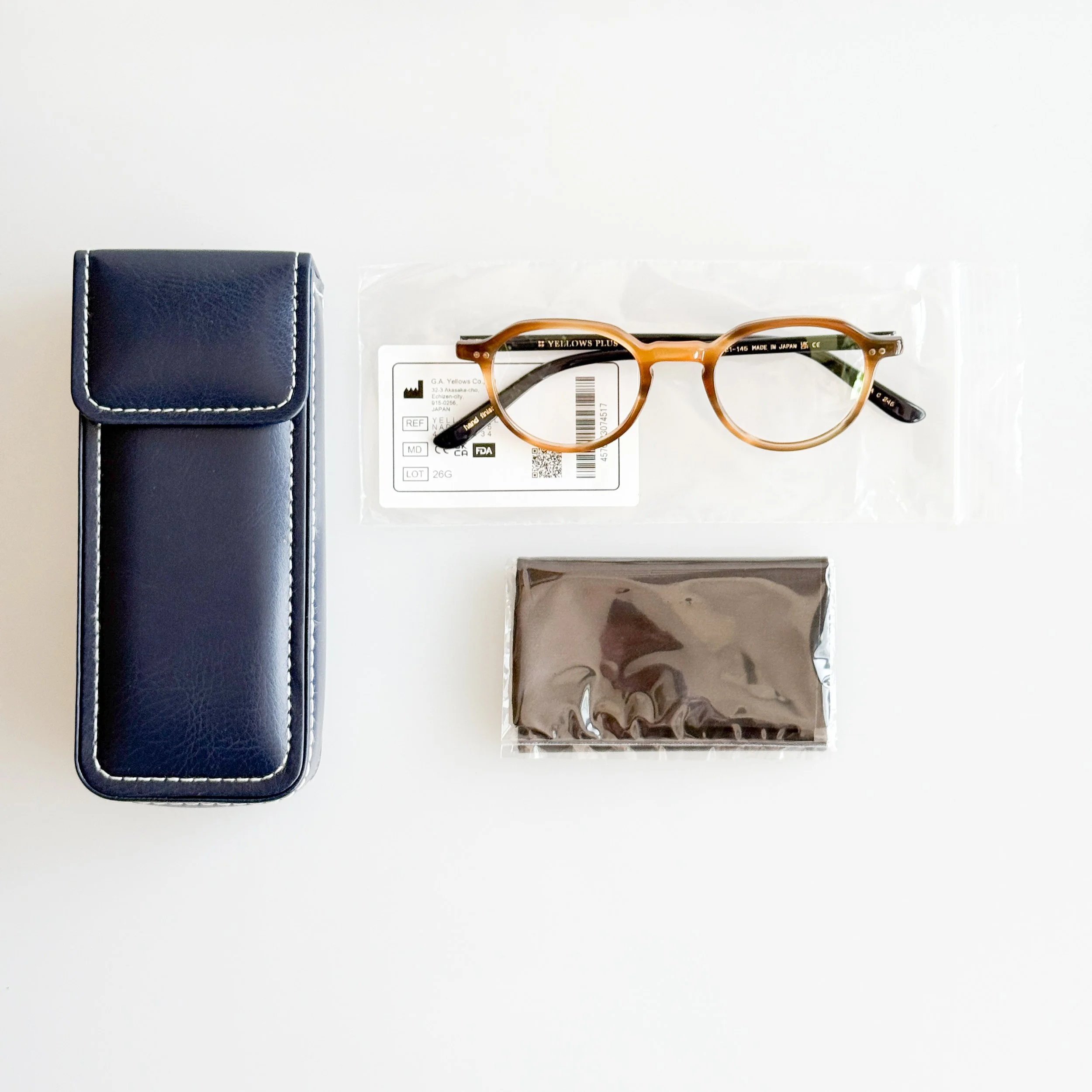 yellows-plus-nadia-c245-brown-sasa-navy-interesting-glasses-7.jpg