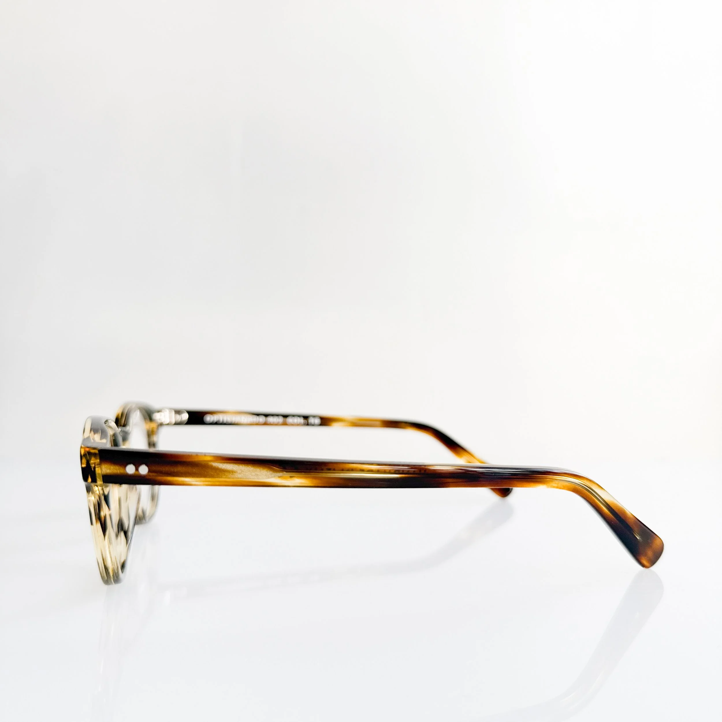 opticianado-402-col-tg-high-end-stylish-funky-eyewear-shops-3.jpg